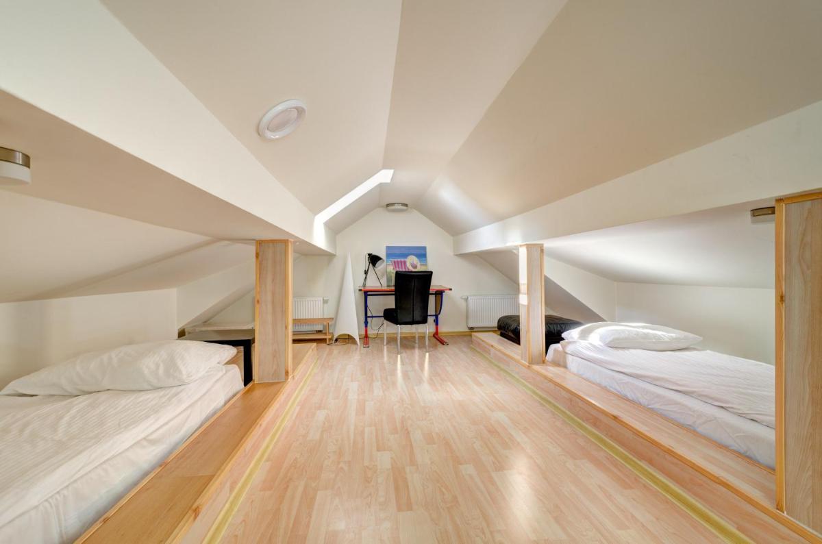 Apartment - Split Level photo 3