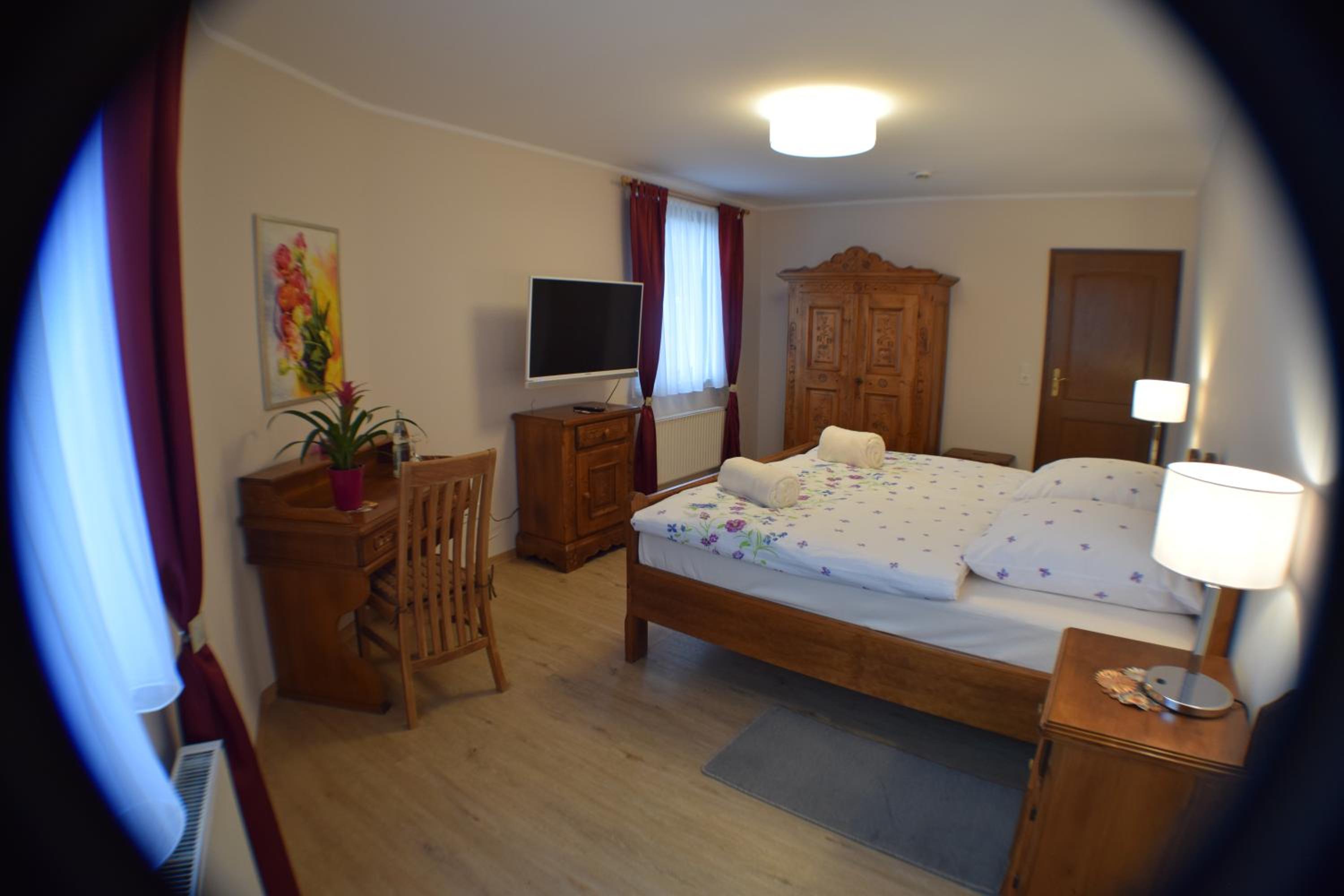 Standard Double Room - Photo 18