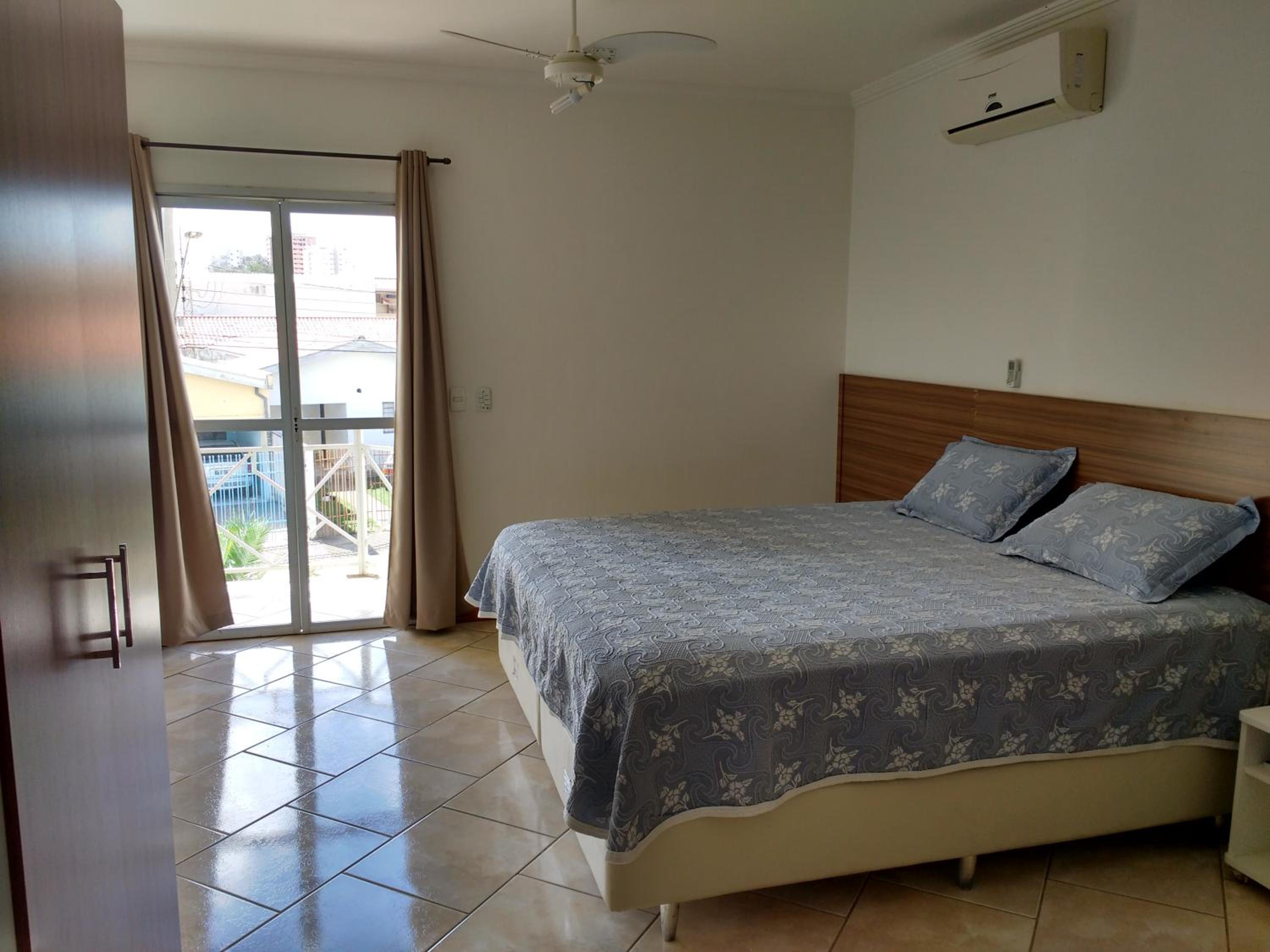 Apartment with Balcony photo 2