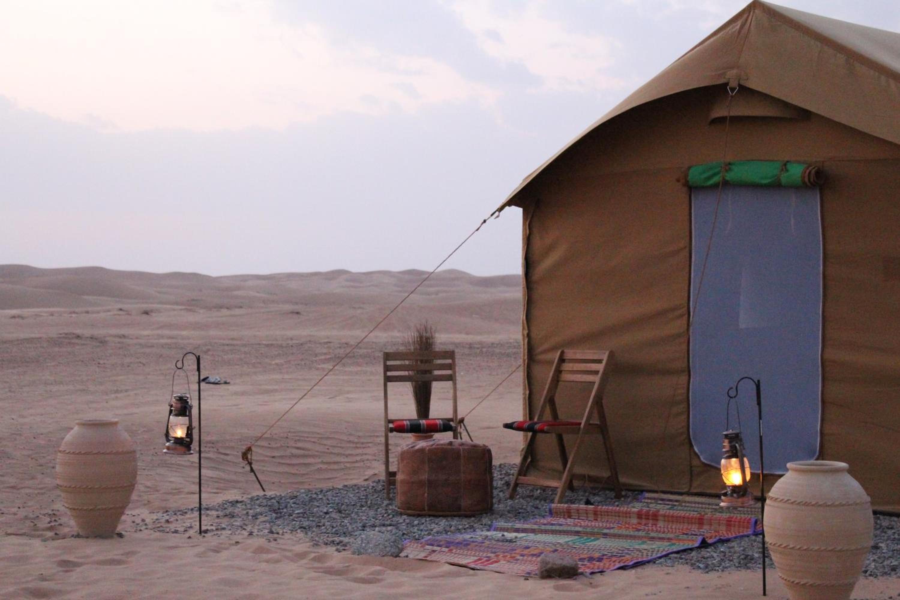 Queen luxury tent photo 3