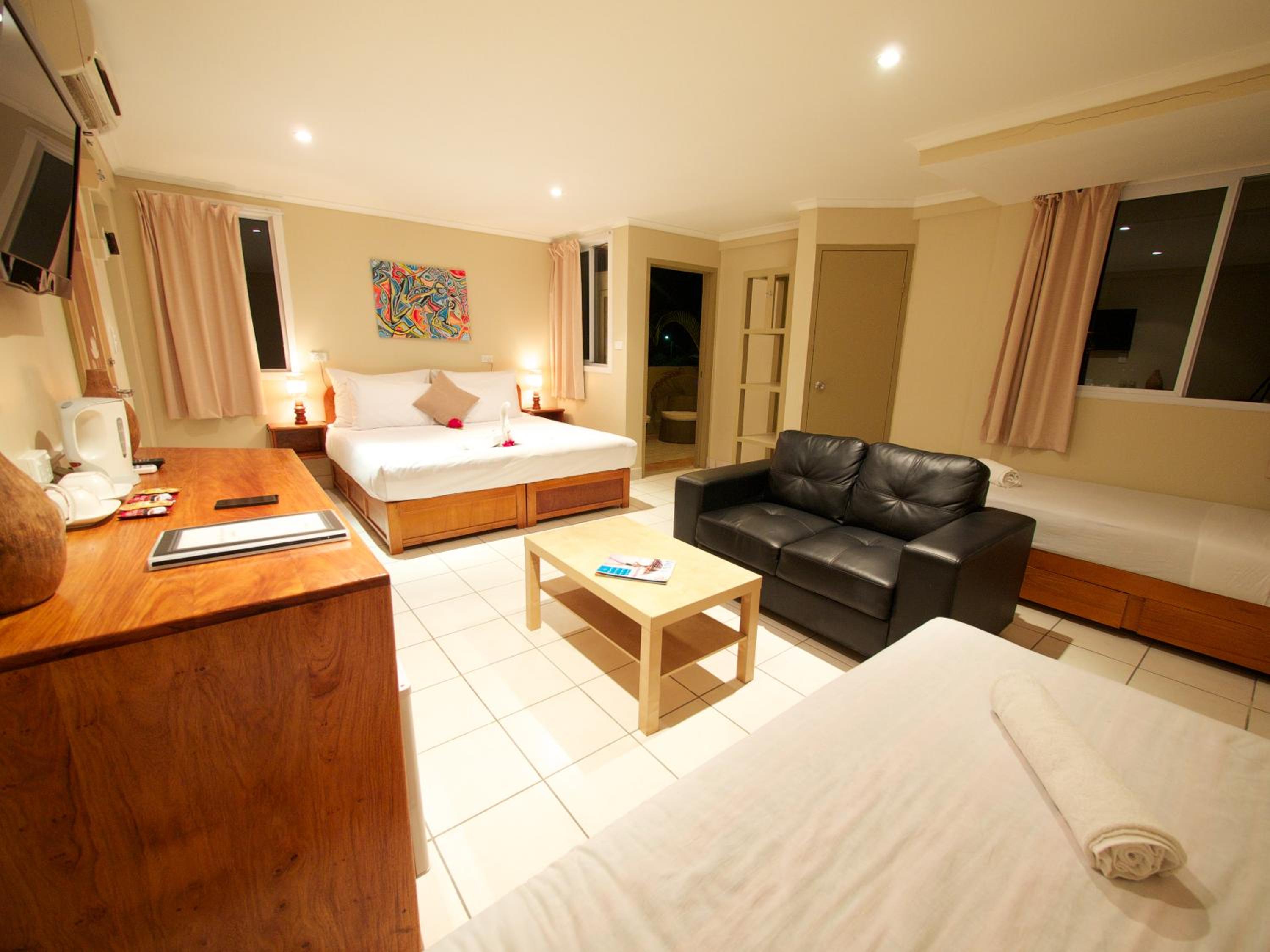Deluxe Family Room photo 1