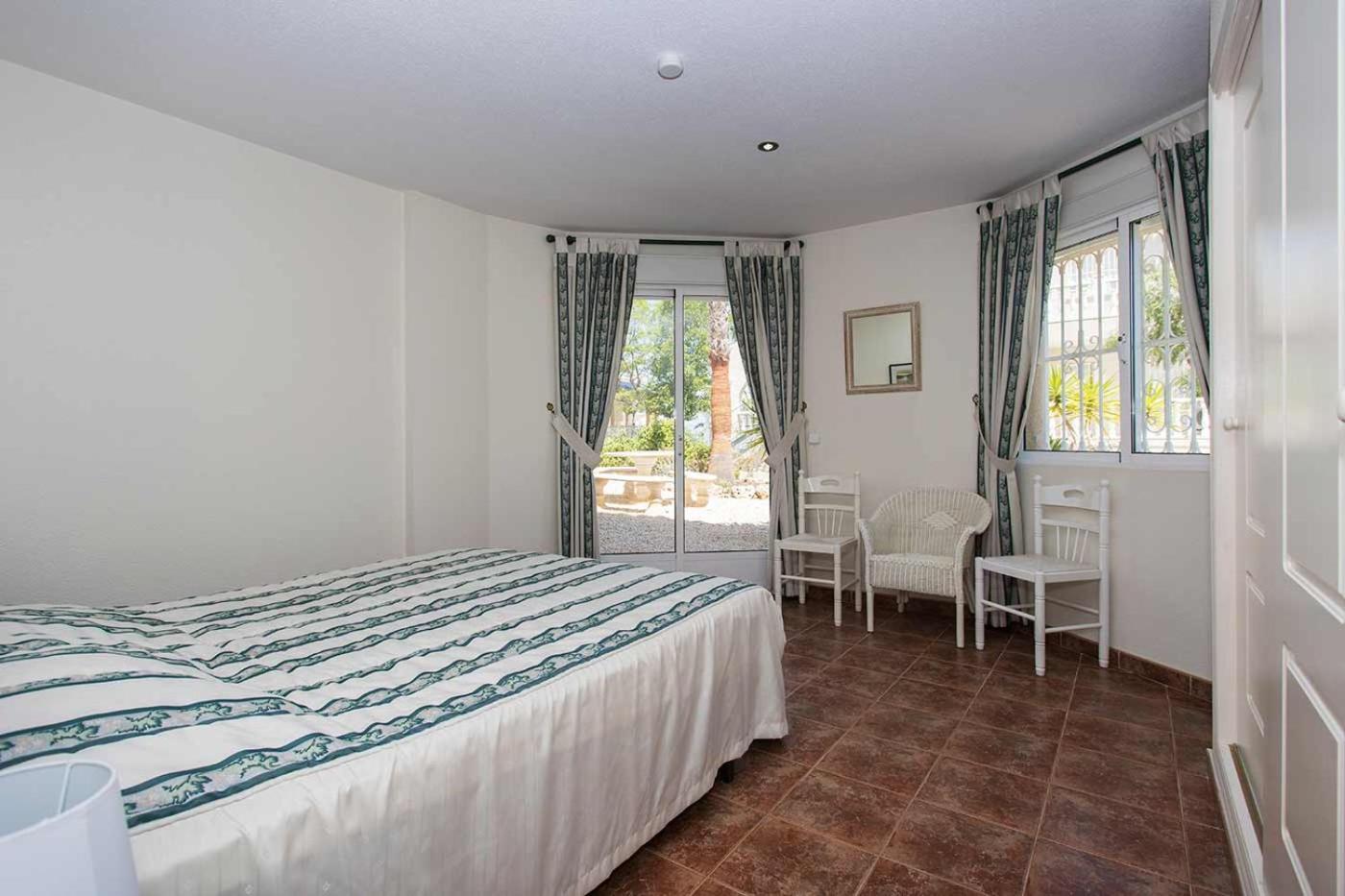 Casa de cinco habitaciones