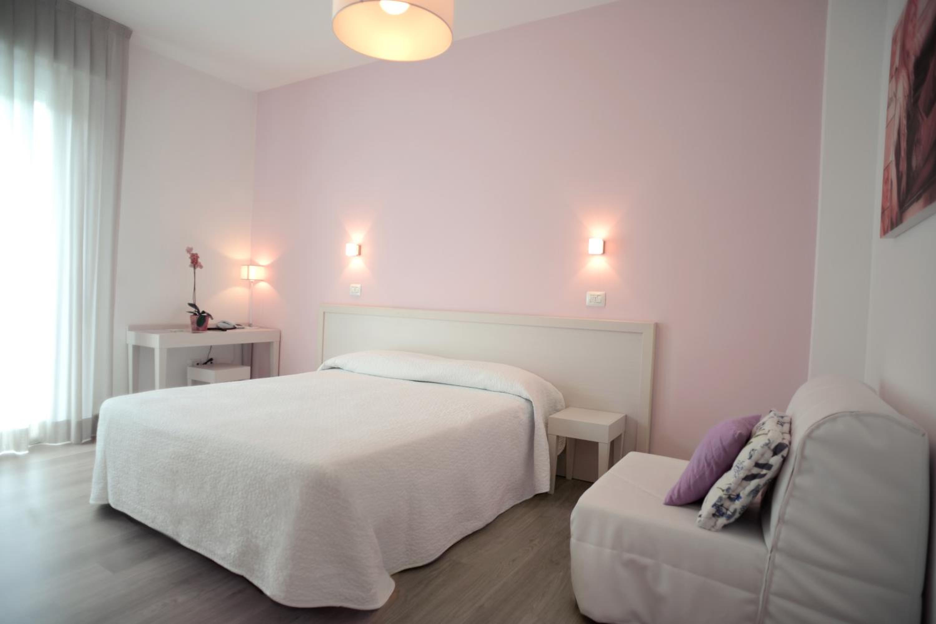 Comfort Double or Twin Room with Balcony - Photo 6