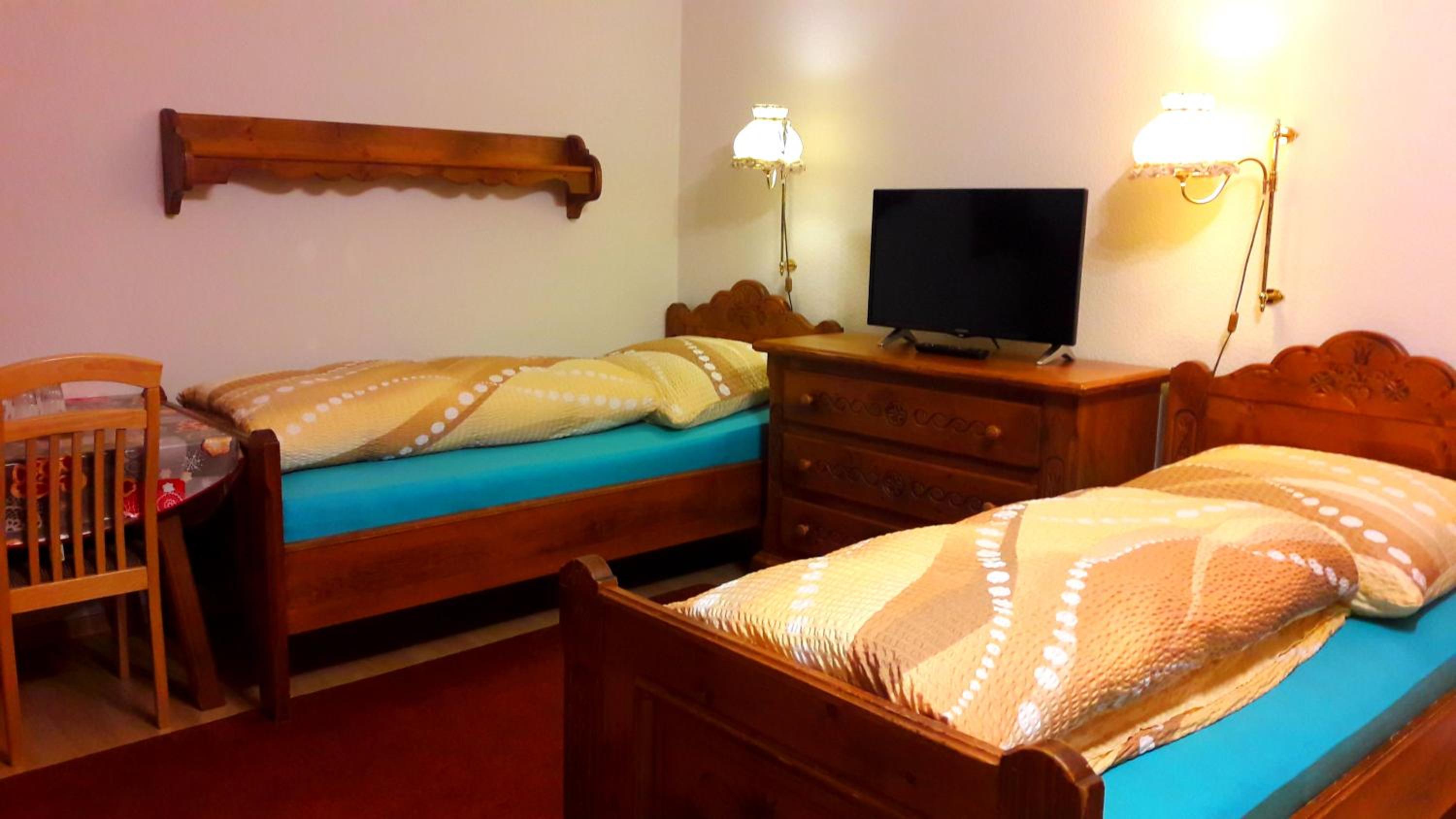 Classic Quadruple Room - Photo 12