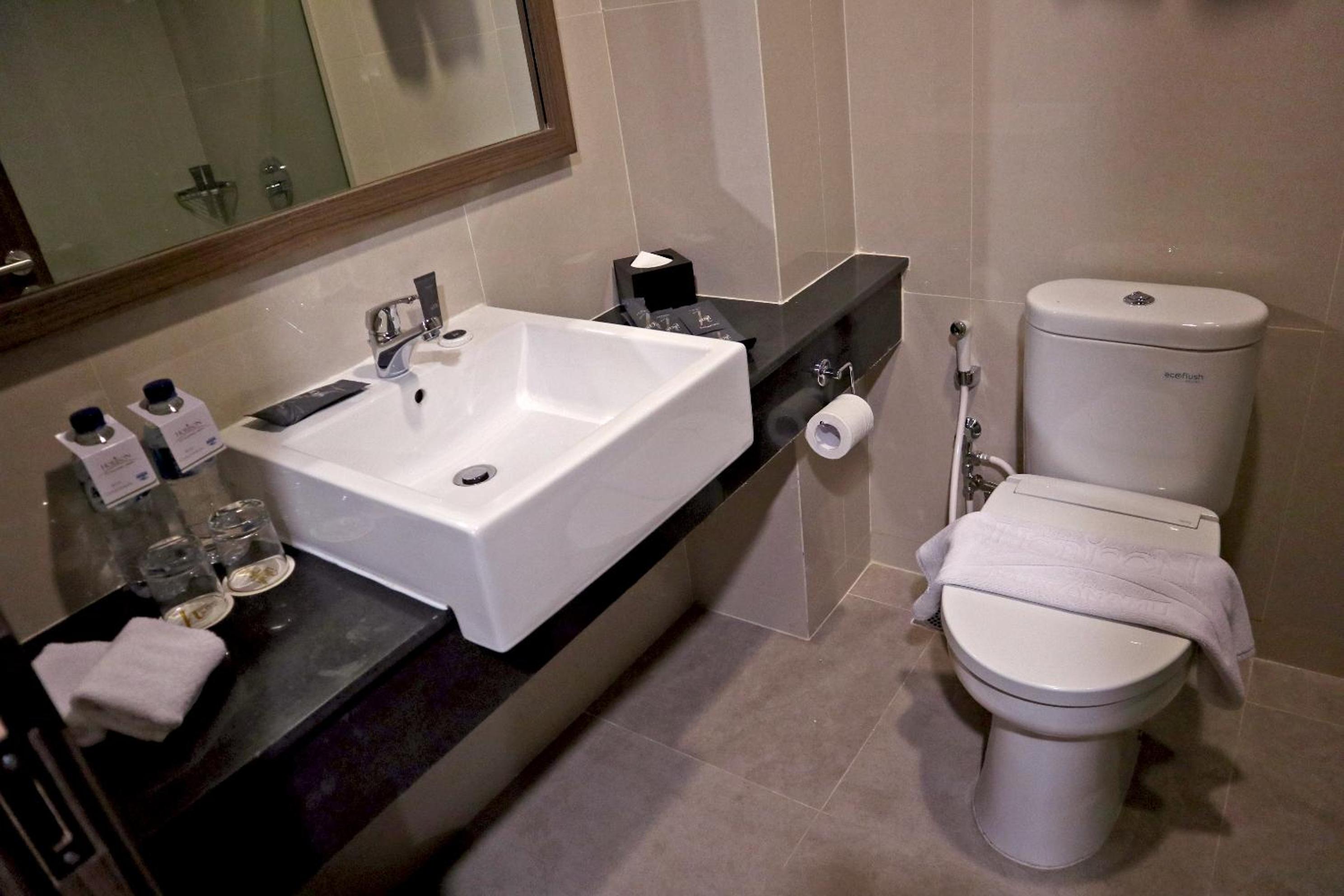Executive Suite photo 2