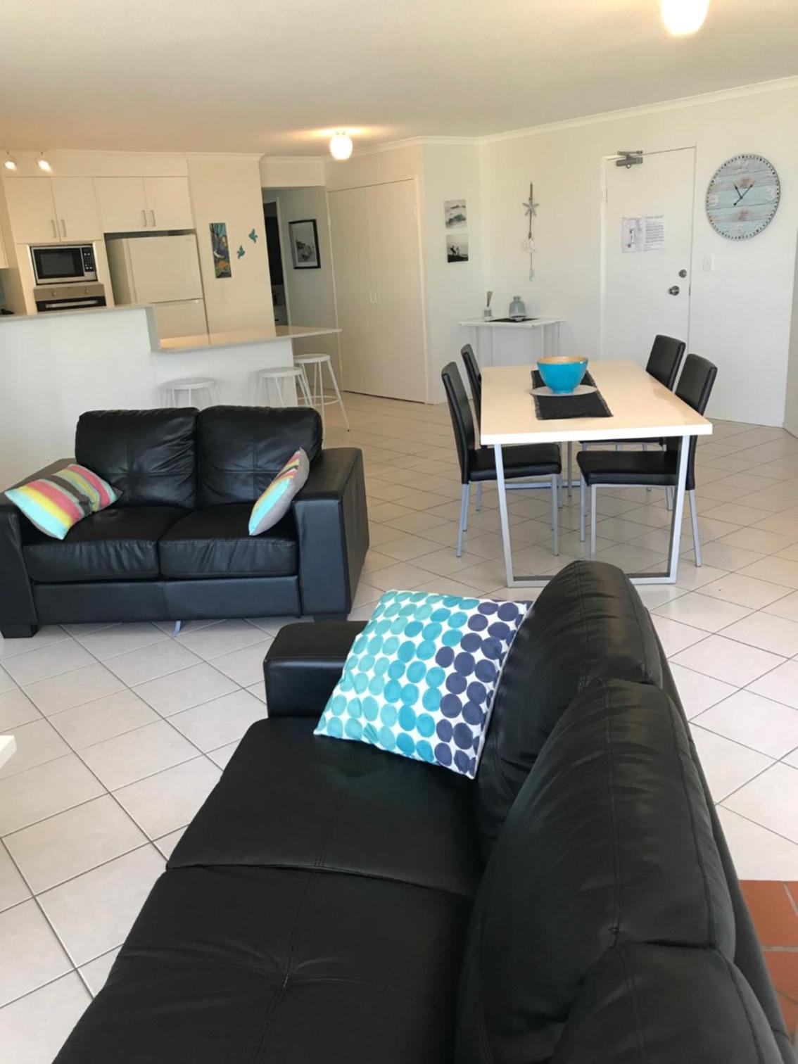 Two-Bedroom Apartment with Ocean View - Non-smoking - Photo 8