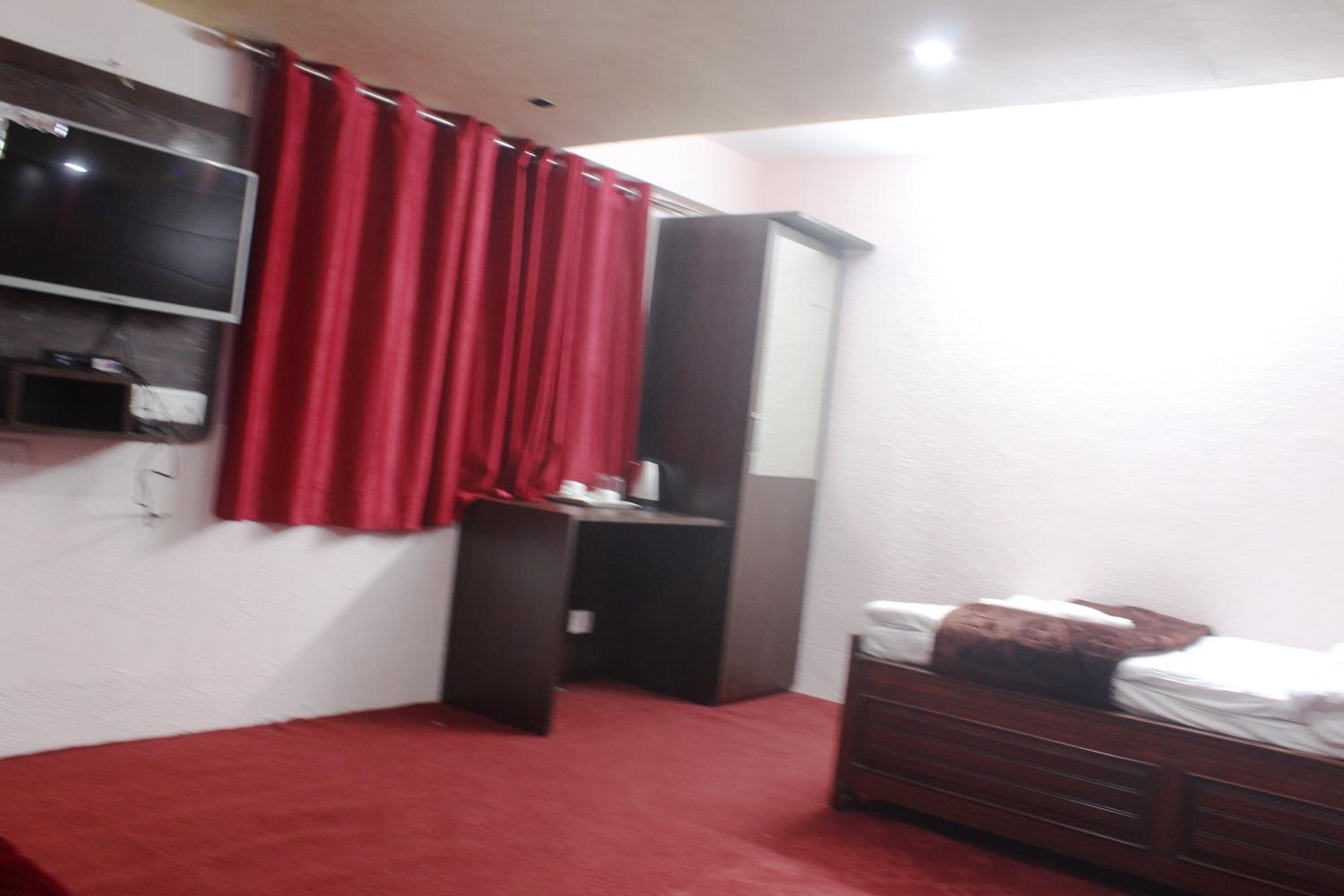 Deluxe Triple Room - Photo 1