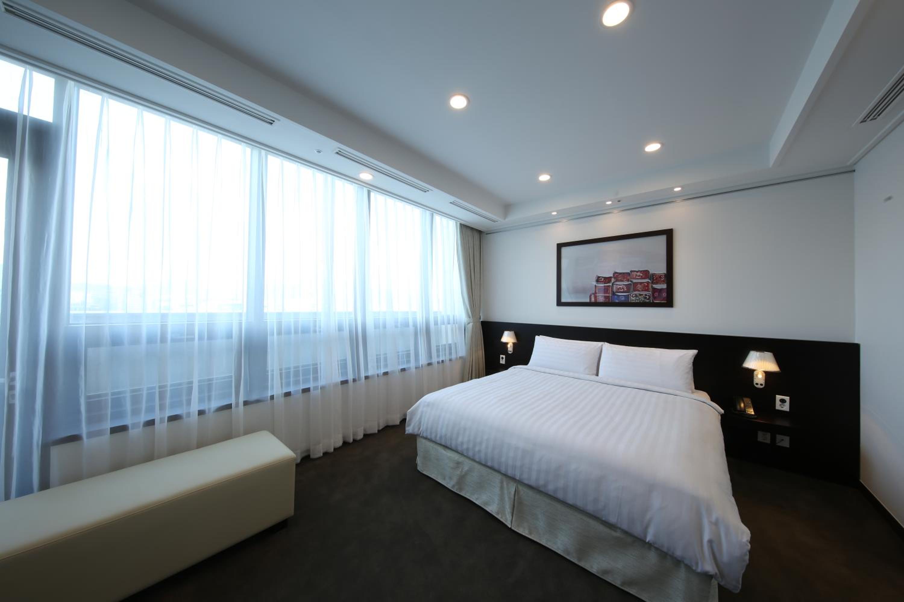 Penthouse Apartment(6 Adults)