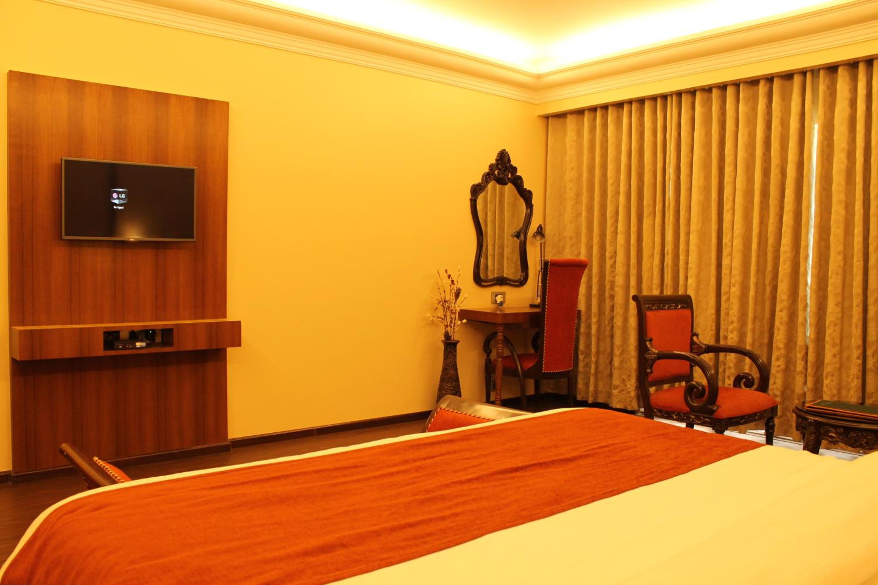 Luxury Room with Balcony photo 3