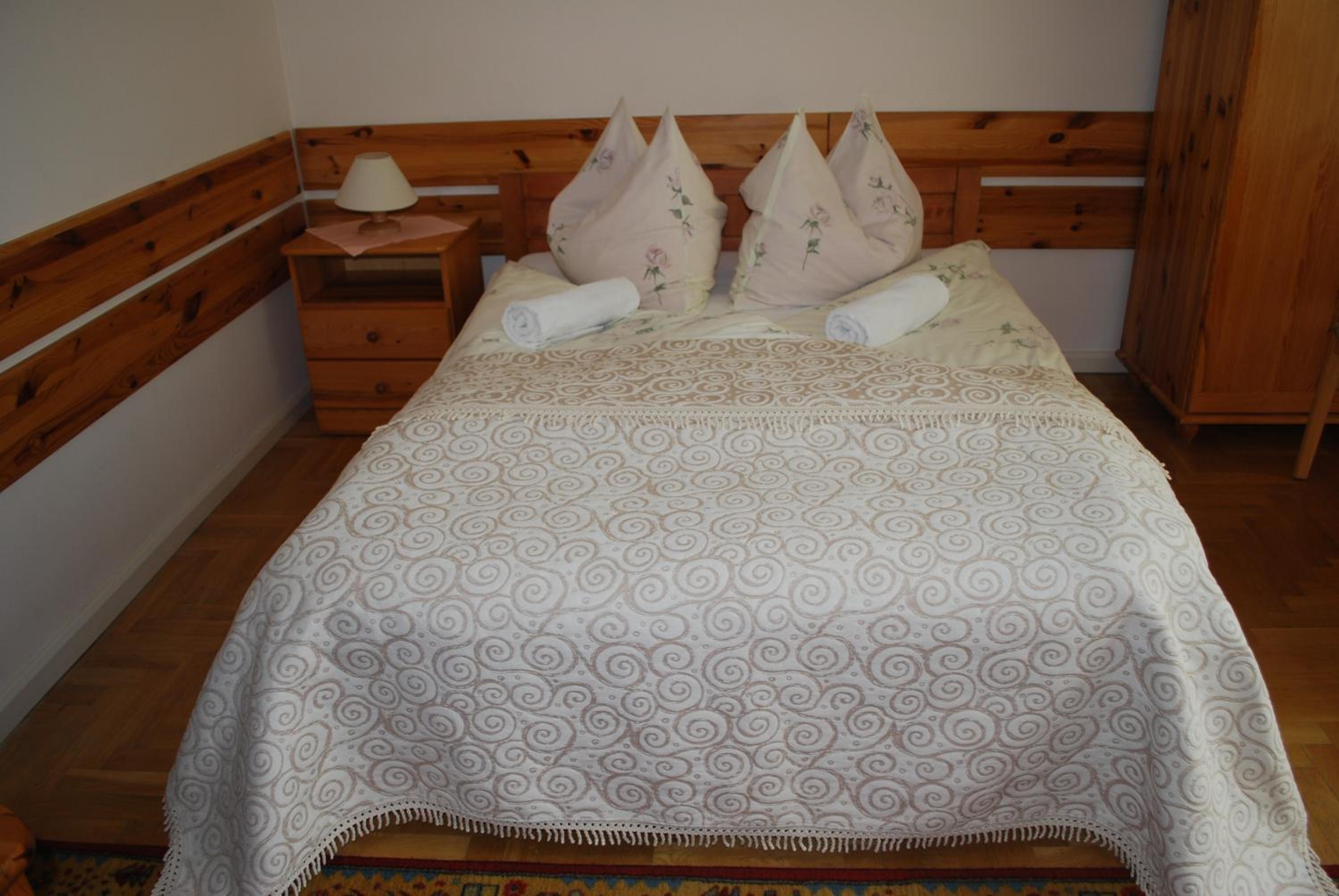 Double Room - Photo 6