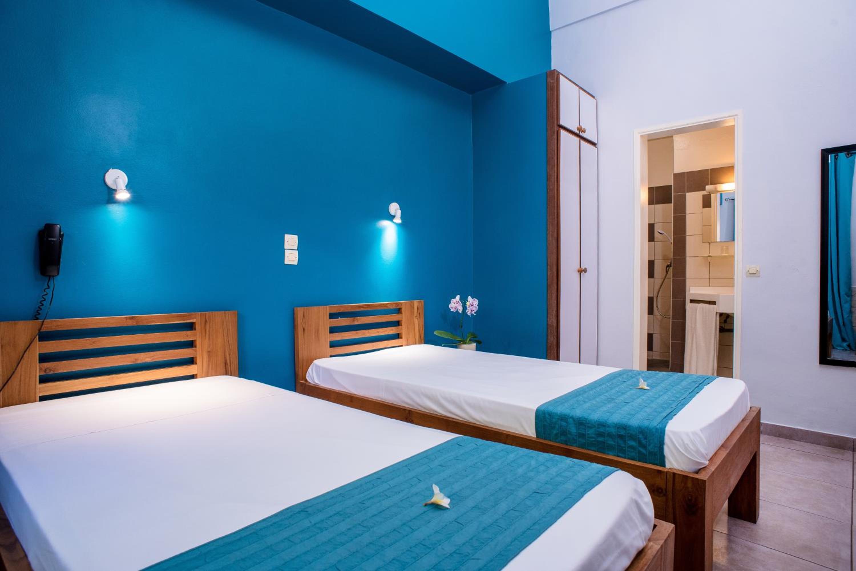 Twin Room - Photo 1