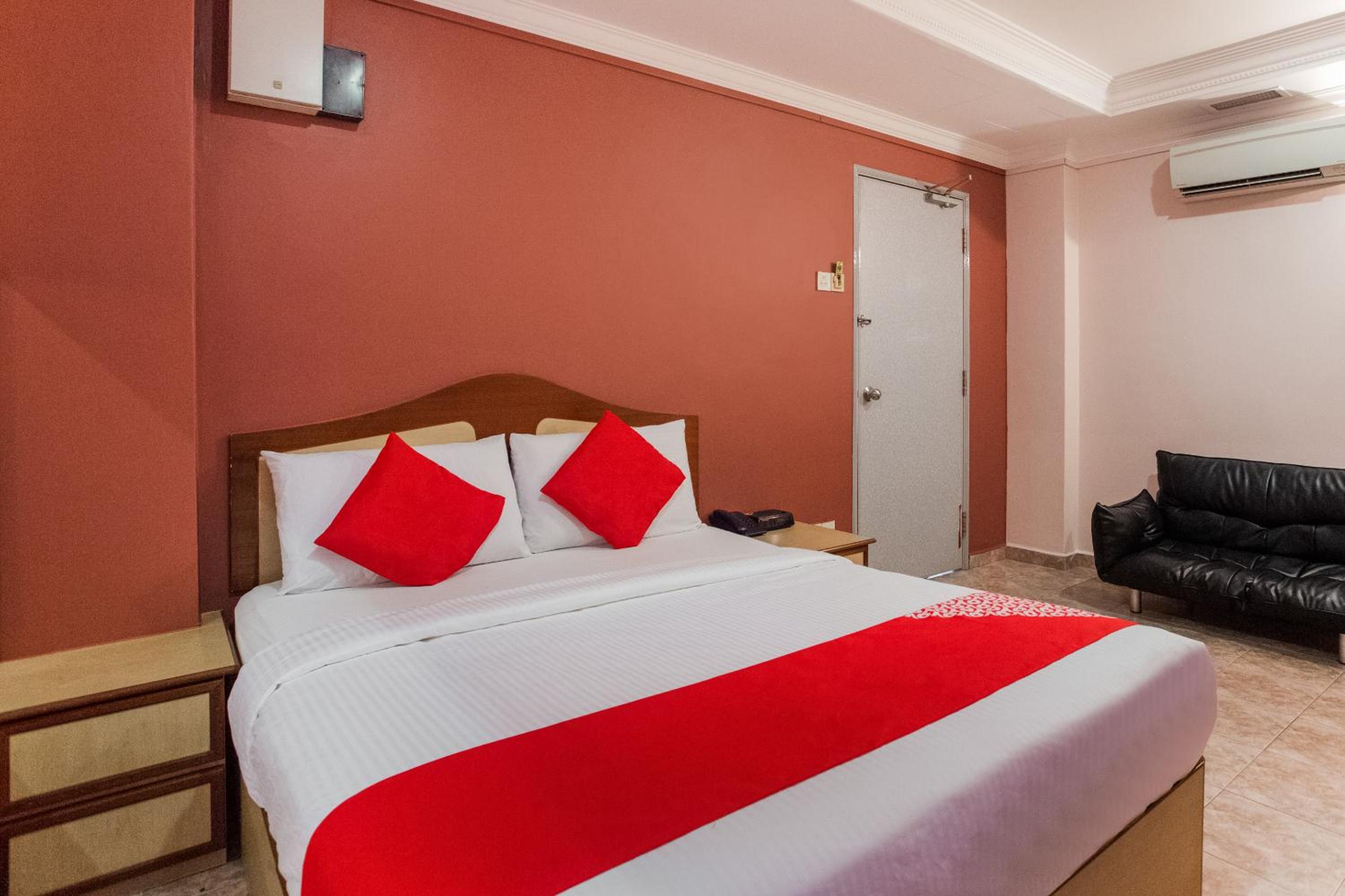 Deluxe Double Room photo 2