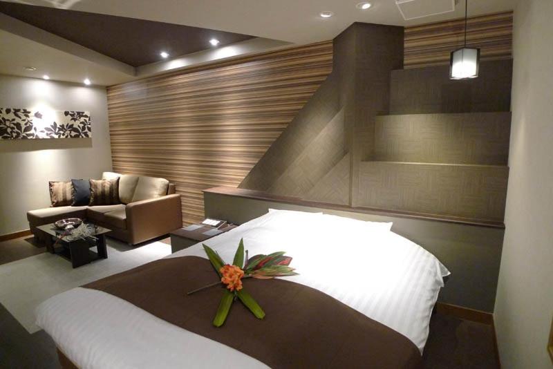 Standard King Room - Photo 9