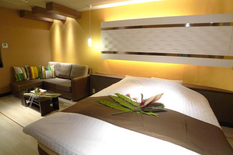 Standard King Room - Photo 5