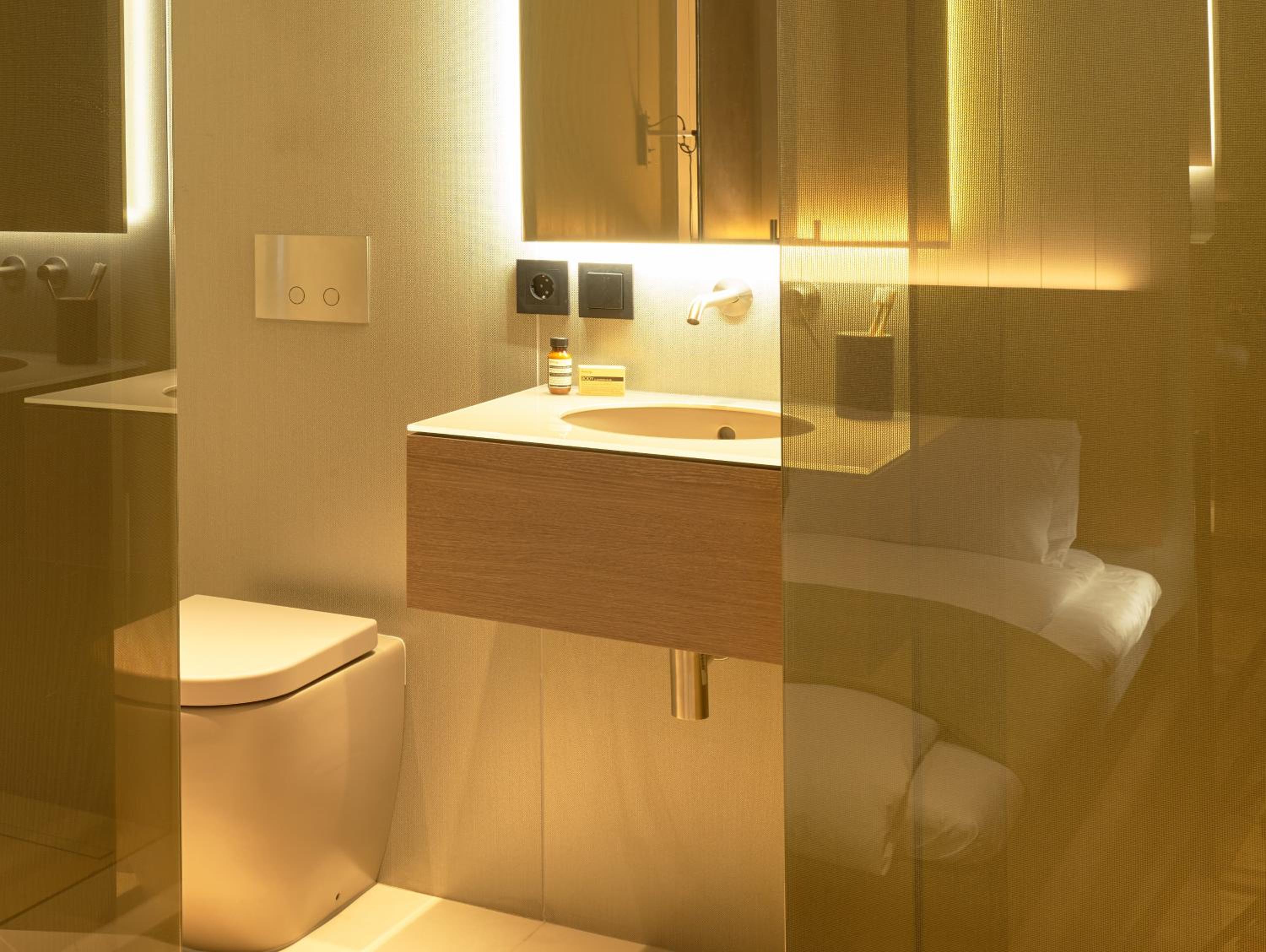 Single Room photo 3