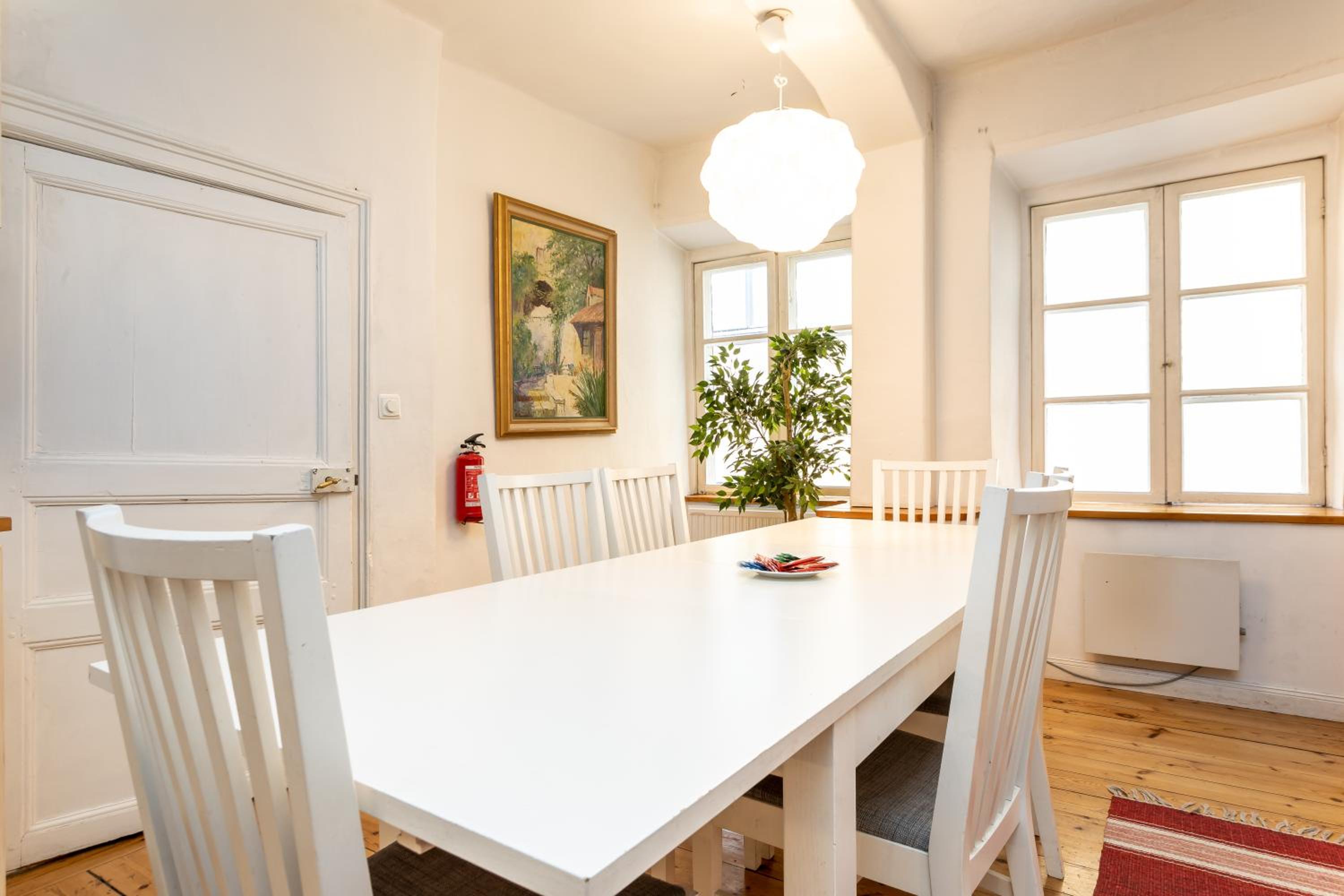Large One-Bedroom Apartment