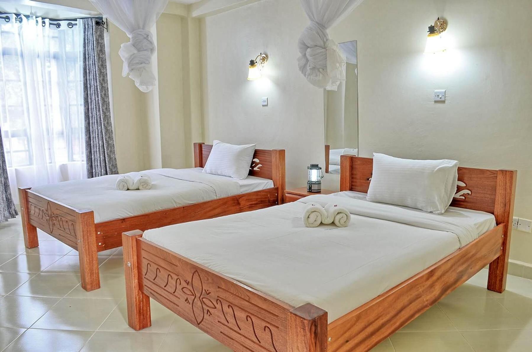 Standard Twin Room - Photo 1
