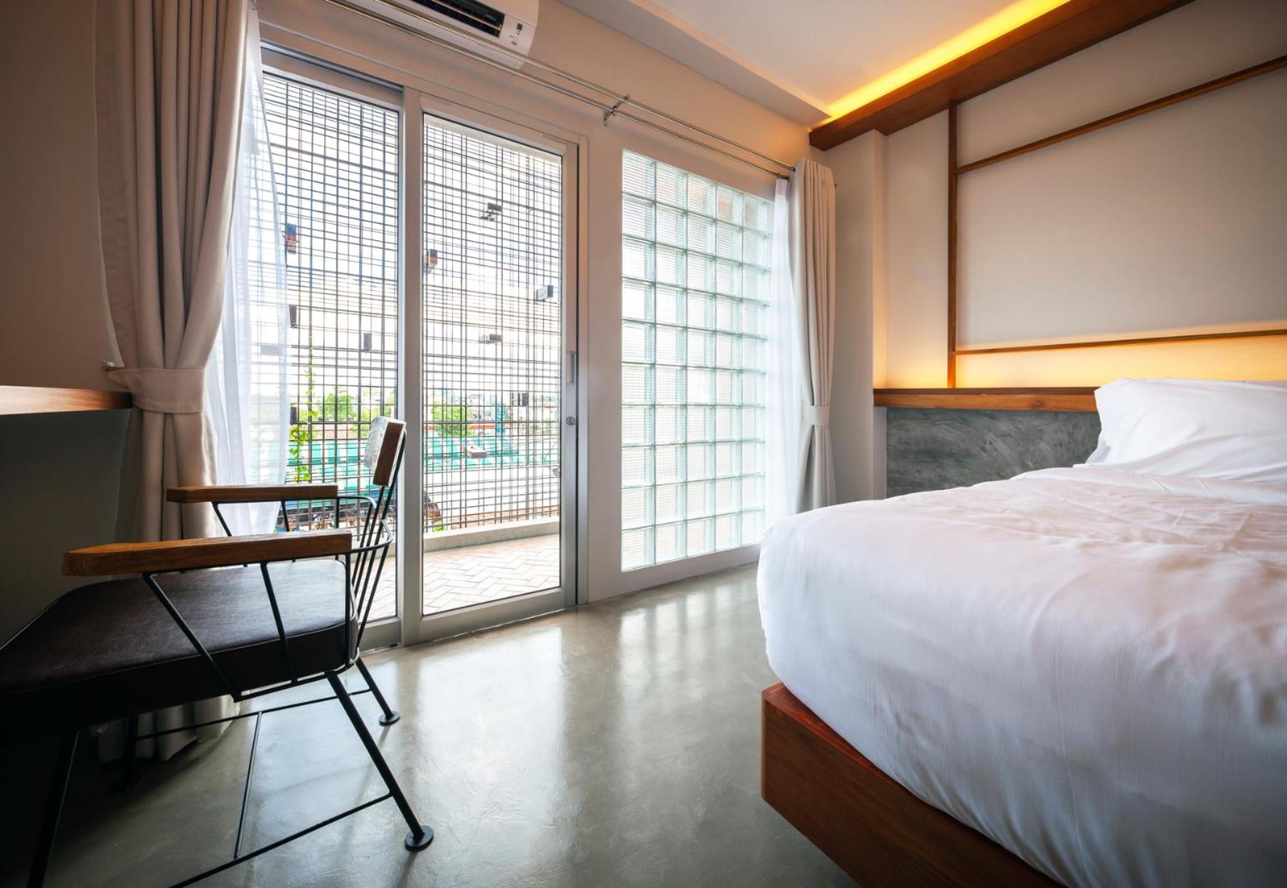 Standard King Room