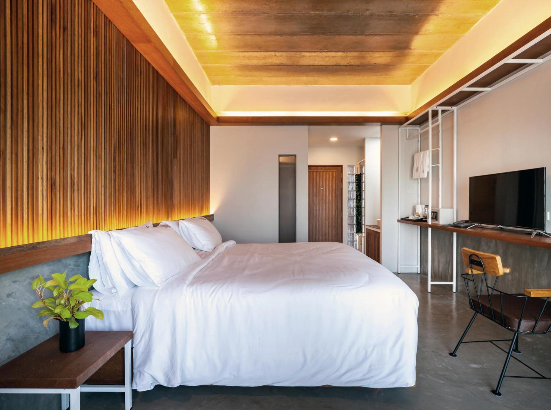 Superior Double or Twin Room with City View
