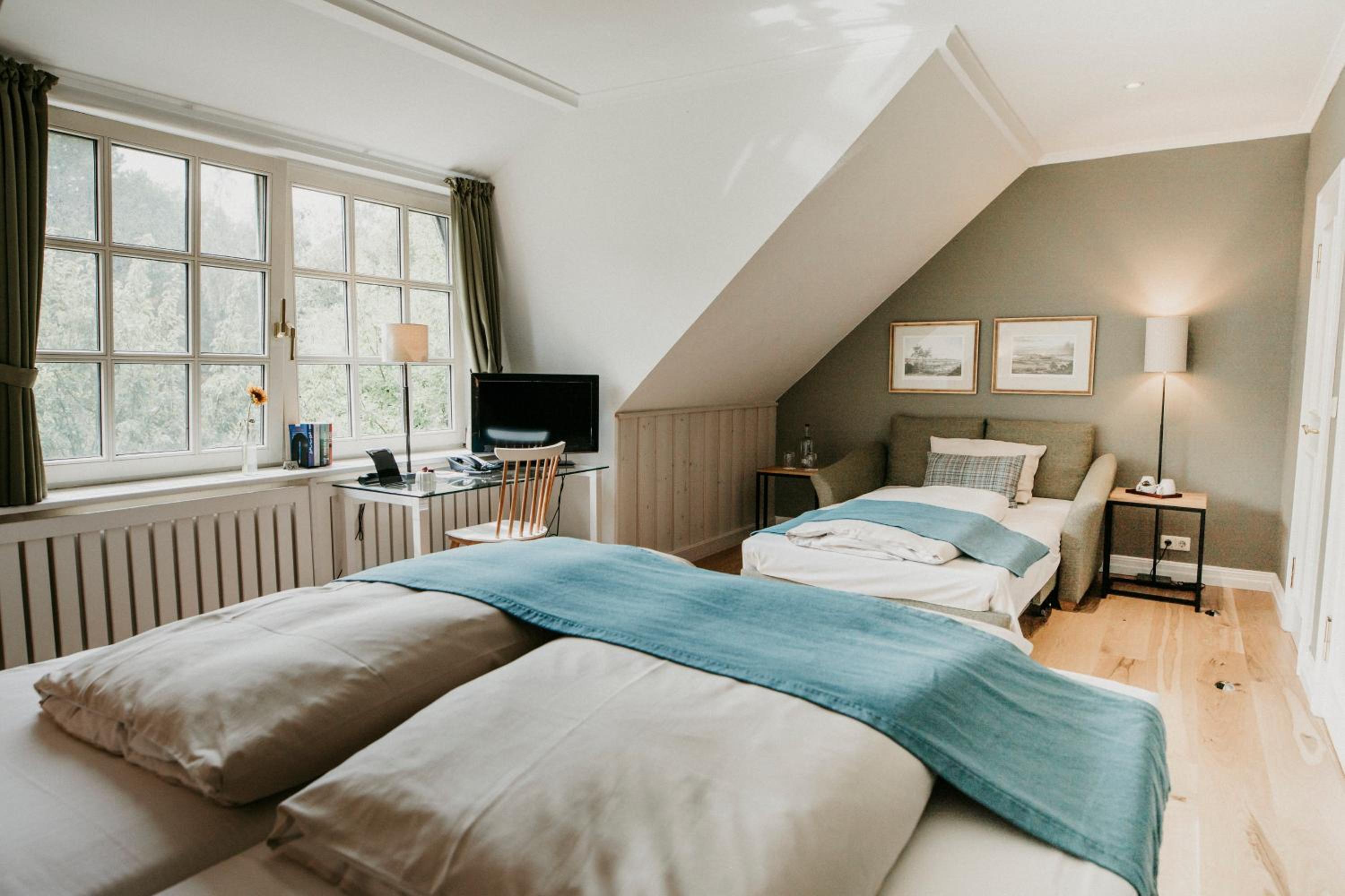 Comfort Double Room with Garden View - Photo 3