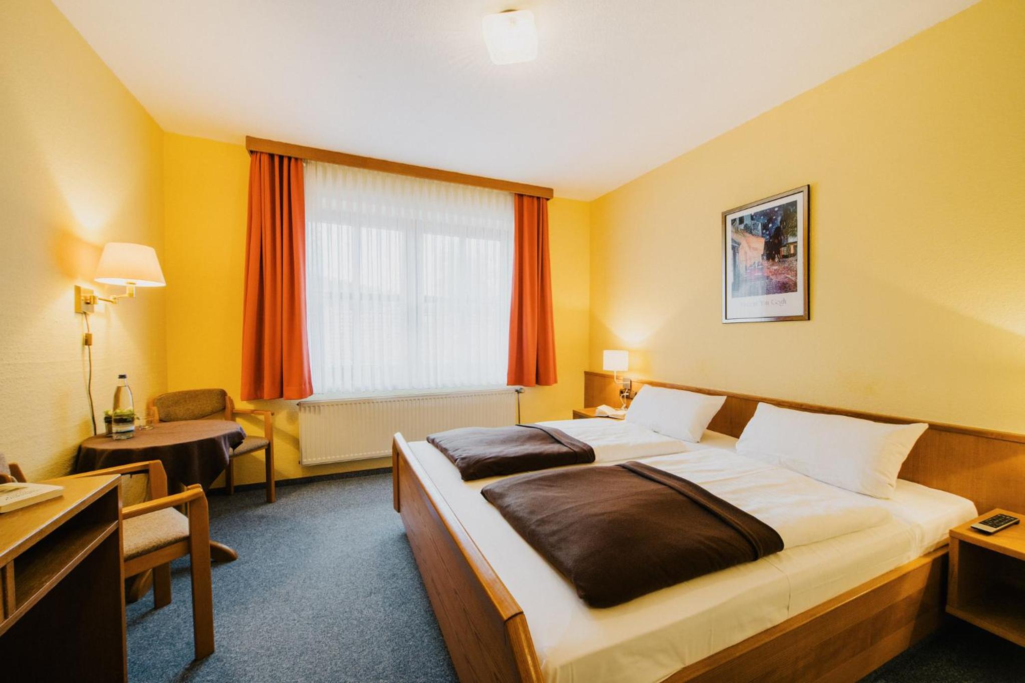 Double Room - Photo 2