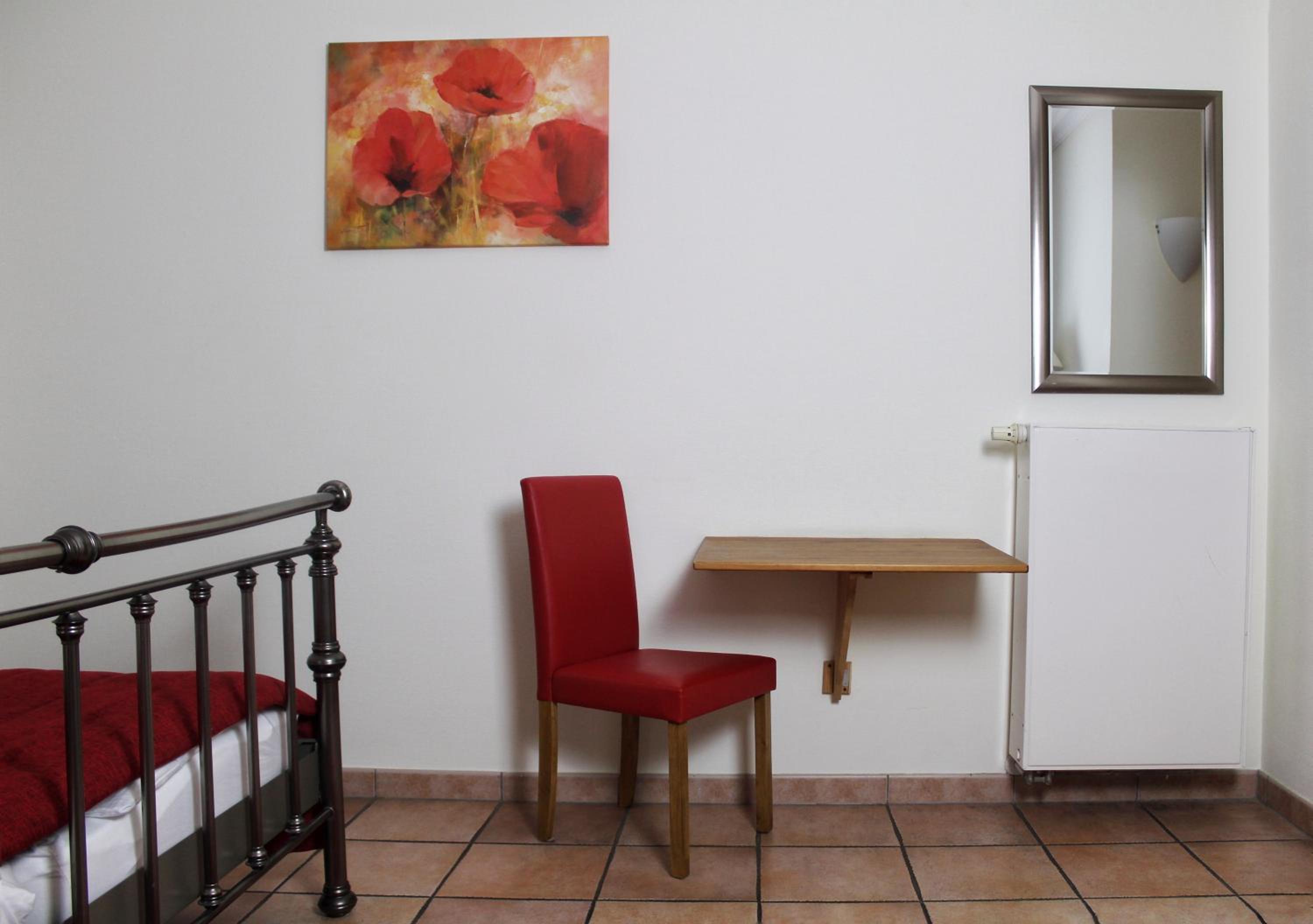 Single Room photo 2