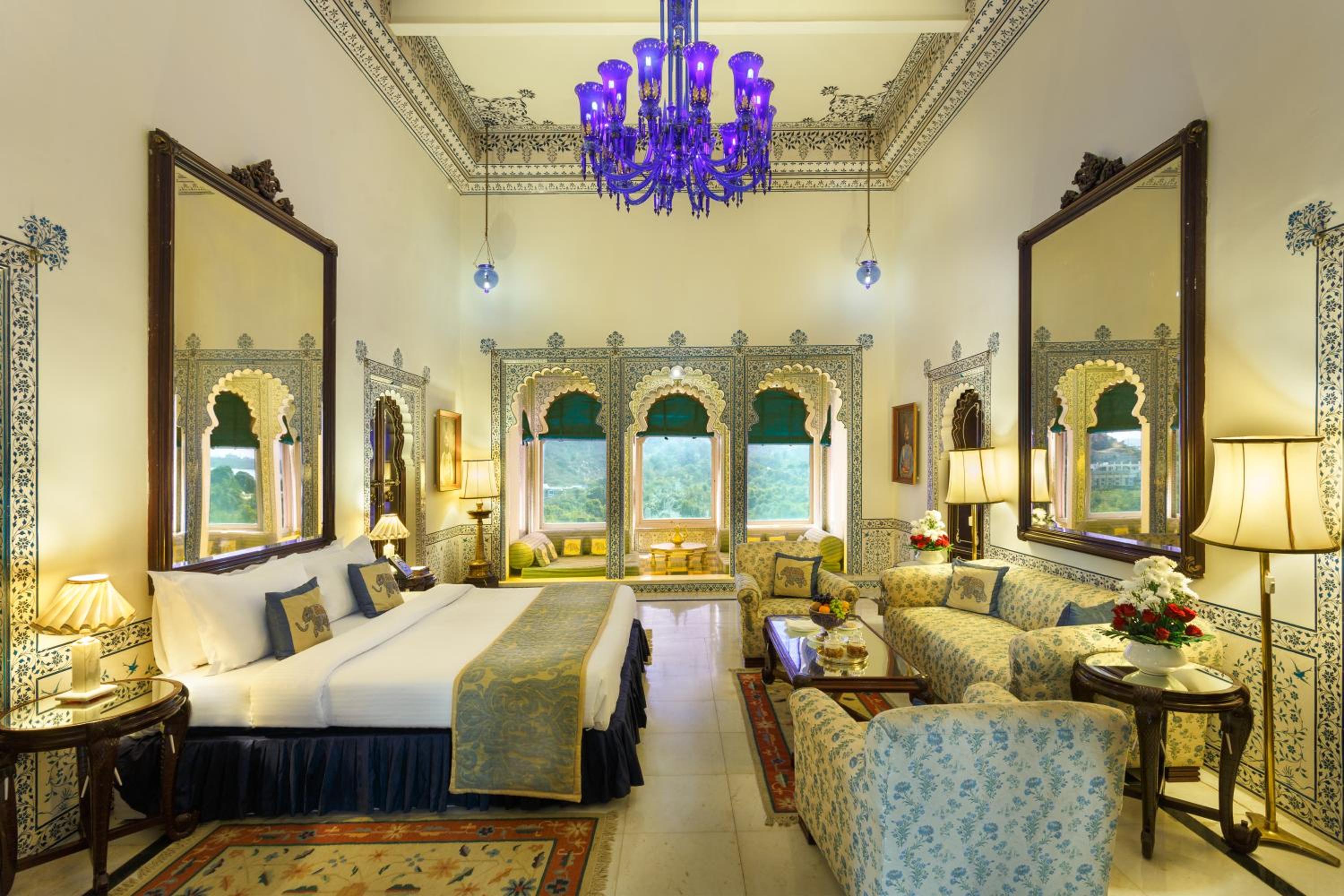 Royal Suite Mountain View with Complimentary Two-way Airport Transfer, 10% off on food & beverages with a Buffet spread, Complimentary Laundry service for upto 2 clothing item(s)