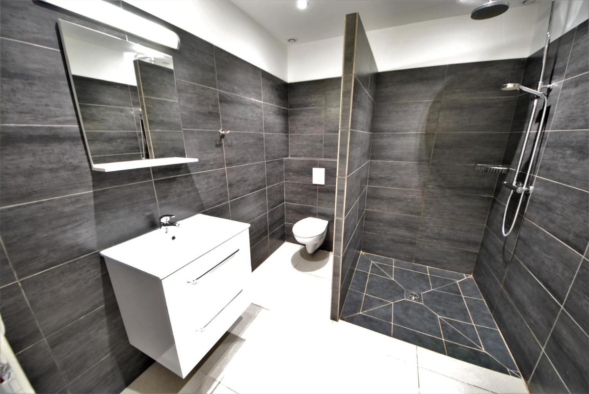 Two-Bedroom Apartment with 2 double bed - Park 2 photo 3