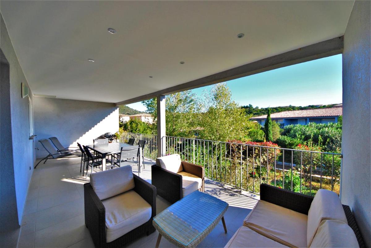 Two-Bedroom Apartment with 2 double bed - Park 2 photo 1