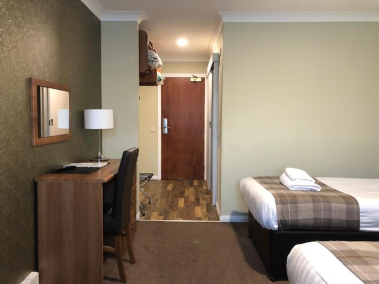 Twin Room - Photo 1