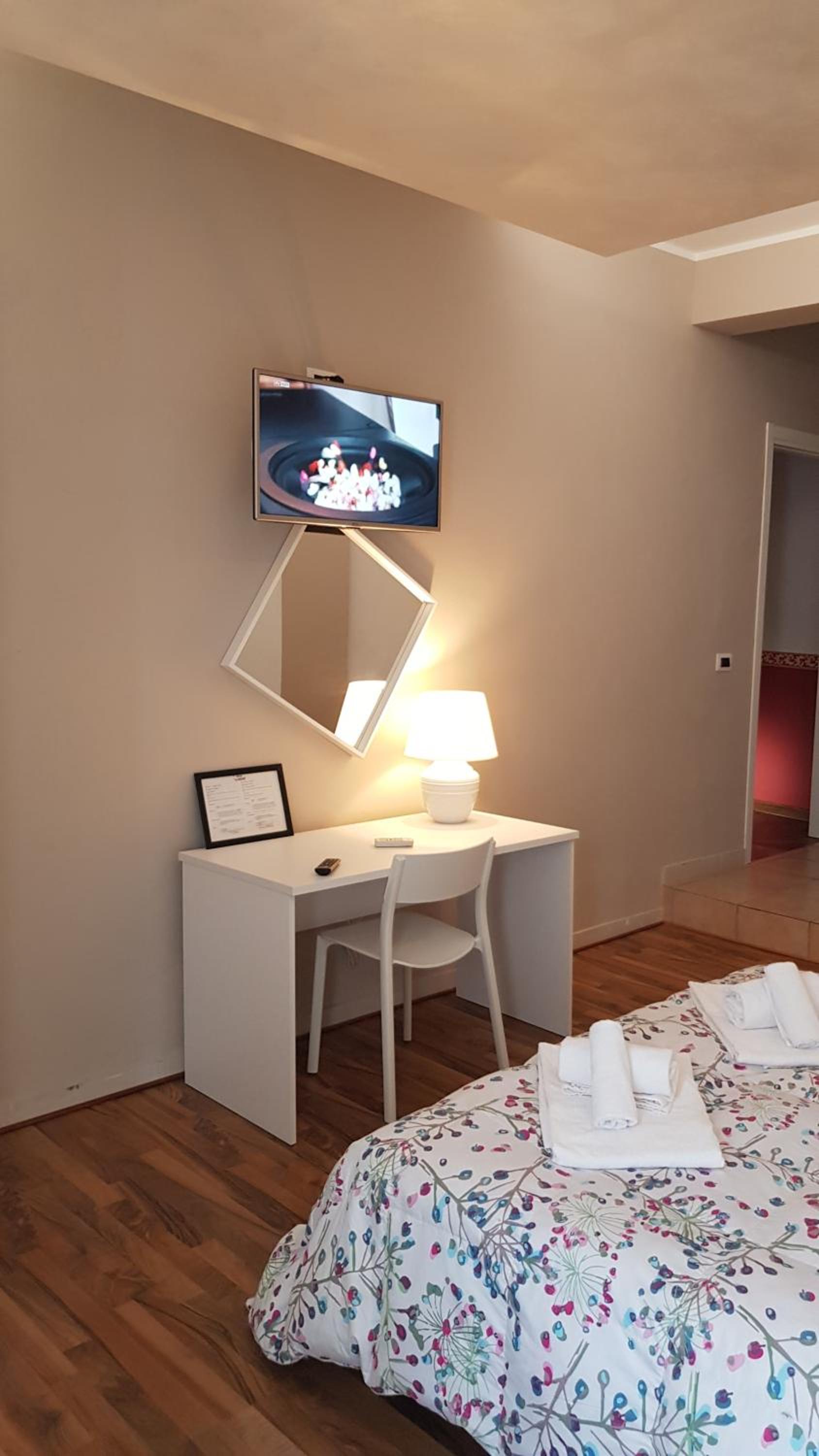 Triple Room with Bathroom photo 2