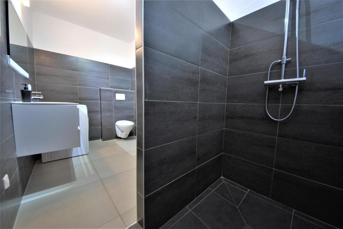 Three-Bedroom Apartment with 2 bathrooms - Park 2 photo 1