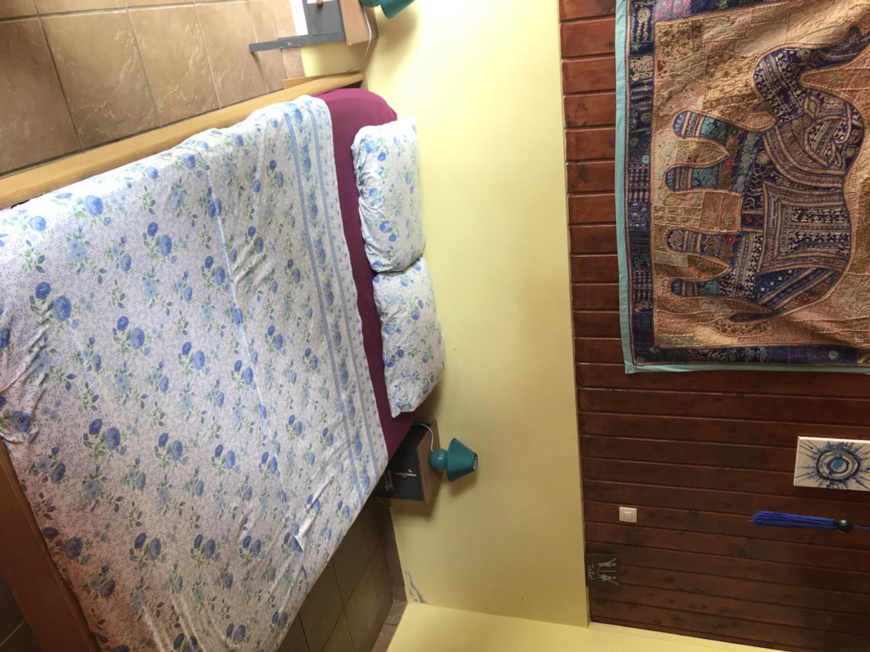 Double Room with Private Bathroom - Photo 4