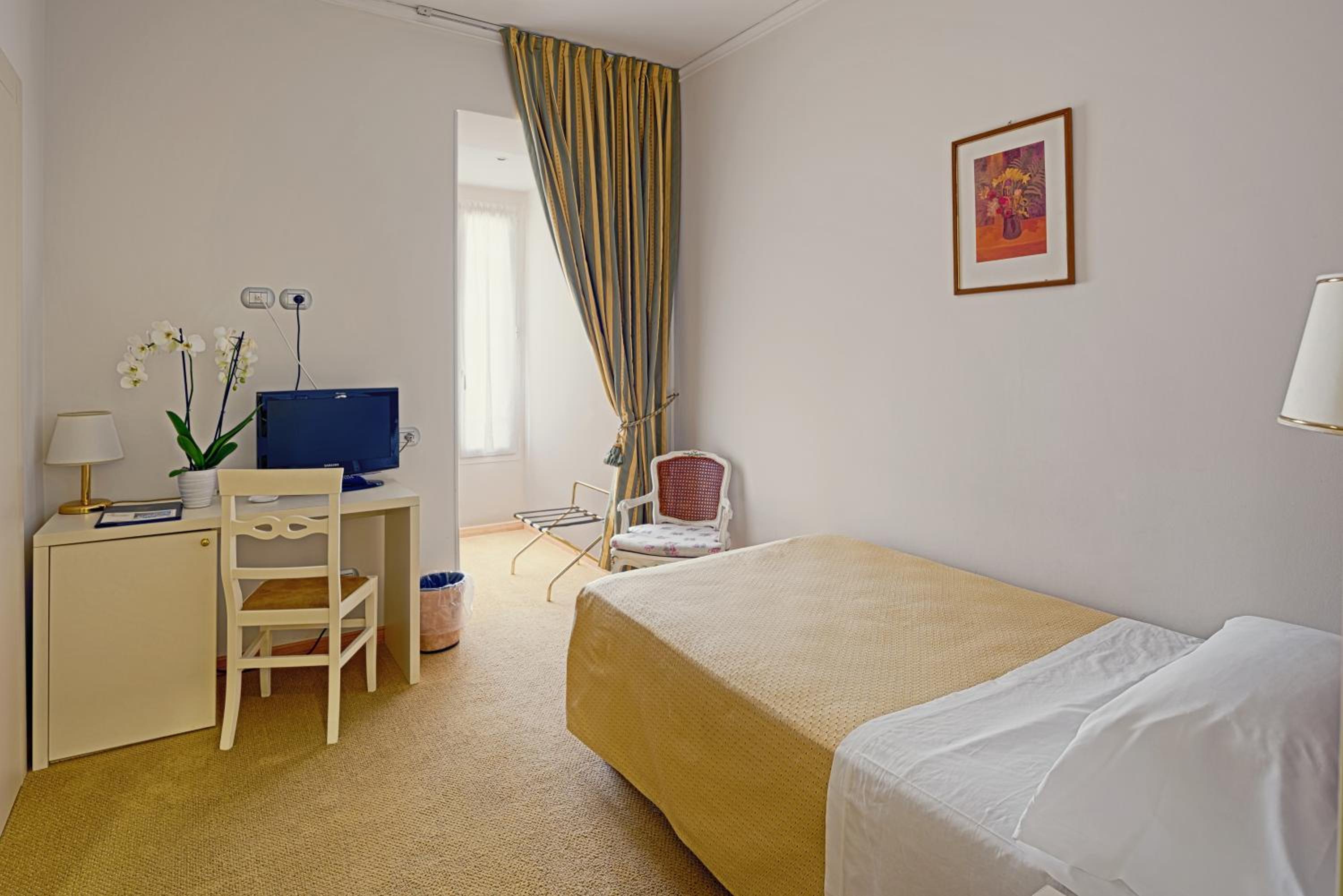 Single Room photo 1
