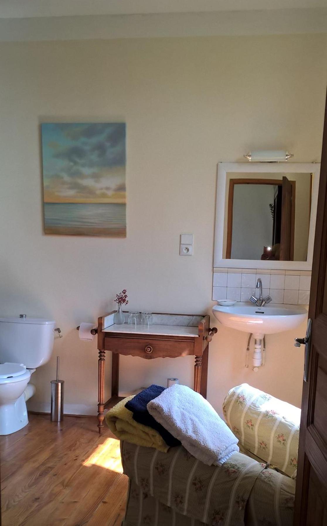 Double or Twin Room with Garden View photo 1
