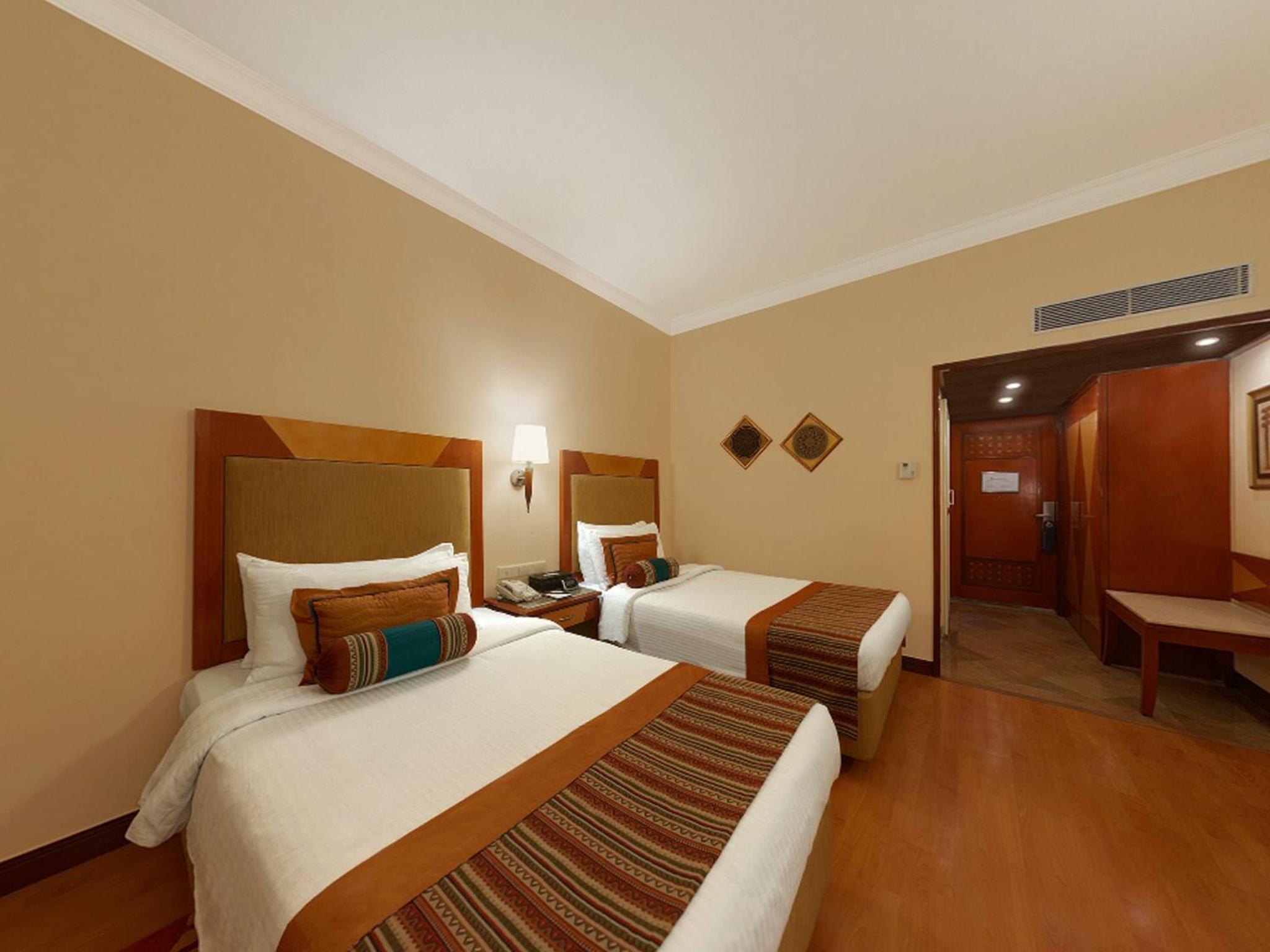 Deluxe Double Room with 20% Discount on Food and Beverage and Spa and 10% Discount on Laundry service