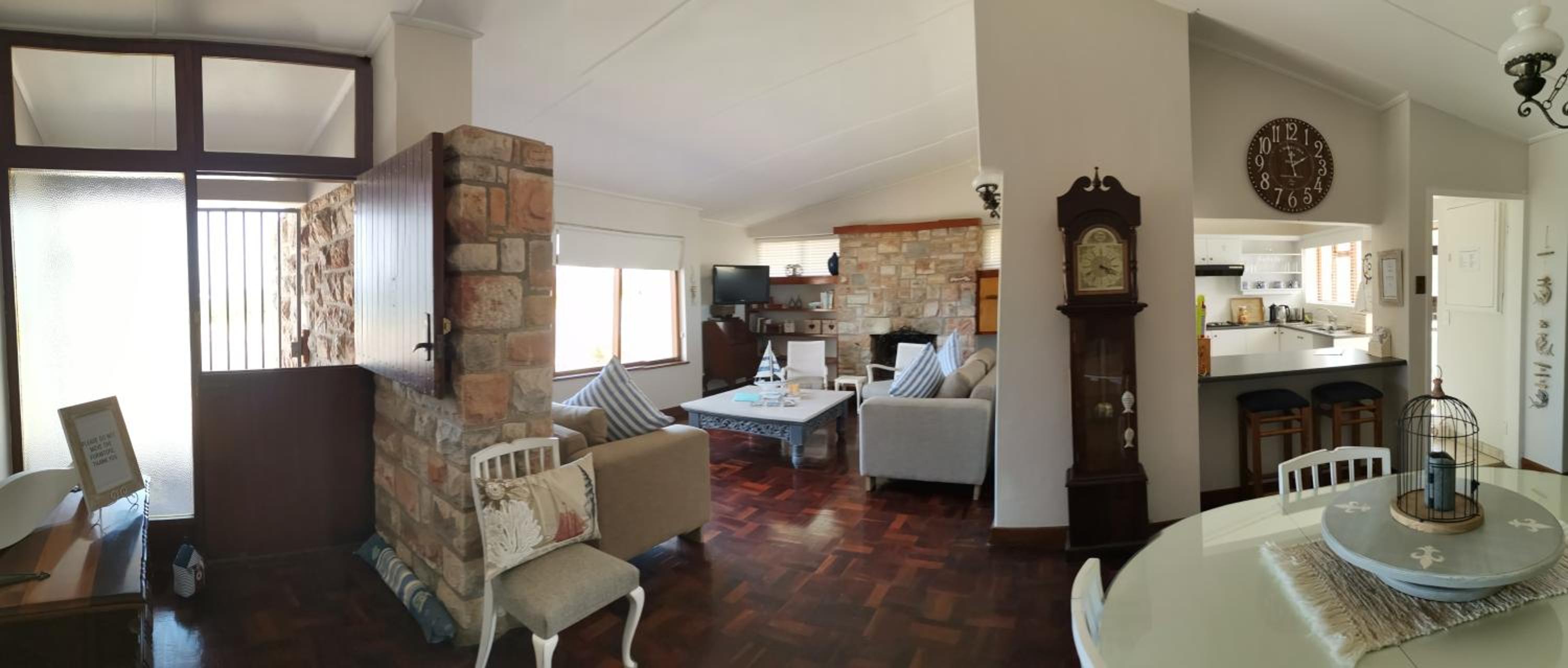 Villa photo 1