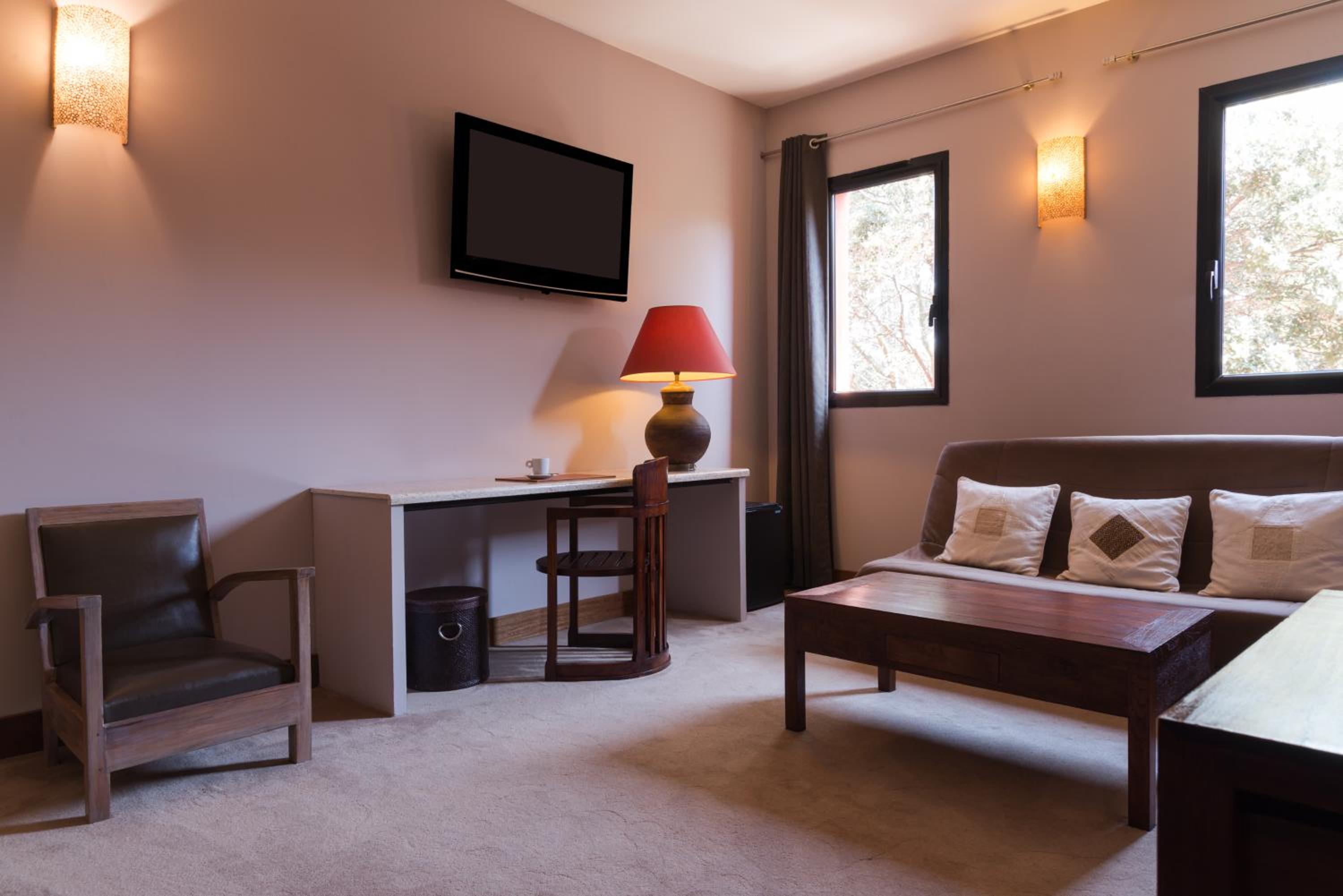 Suite (2 Adults + 2 Children) - Photo 2
