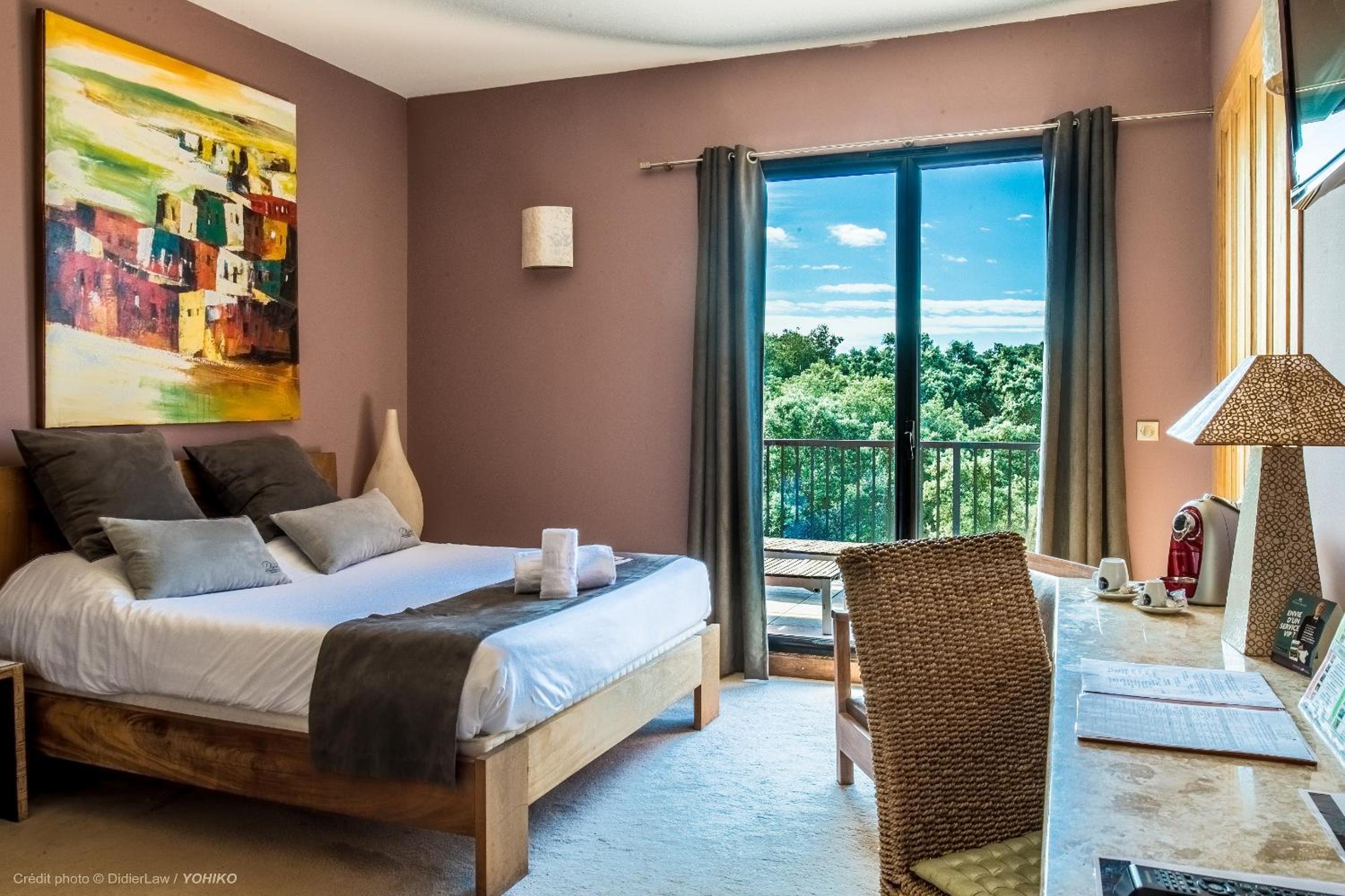Double Deluxe Room with Terrace - Photo 4