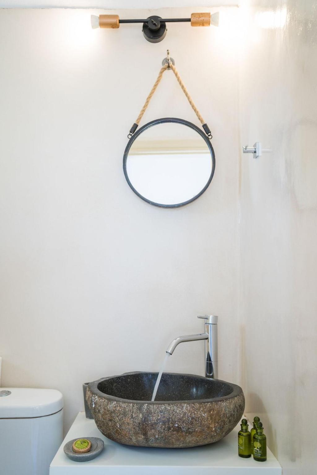 Regular Room Walking path Facing - Photo 17