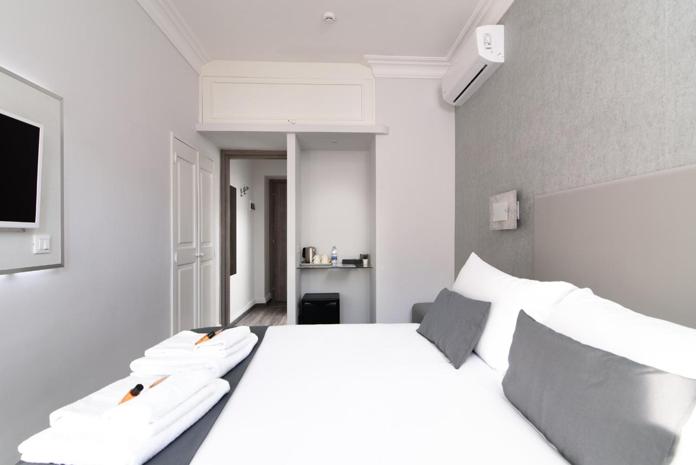 Double Room photo 3
