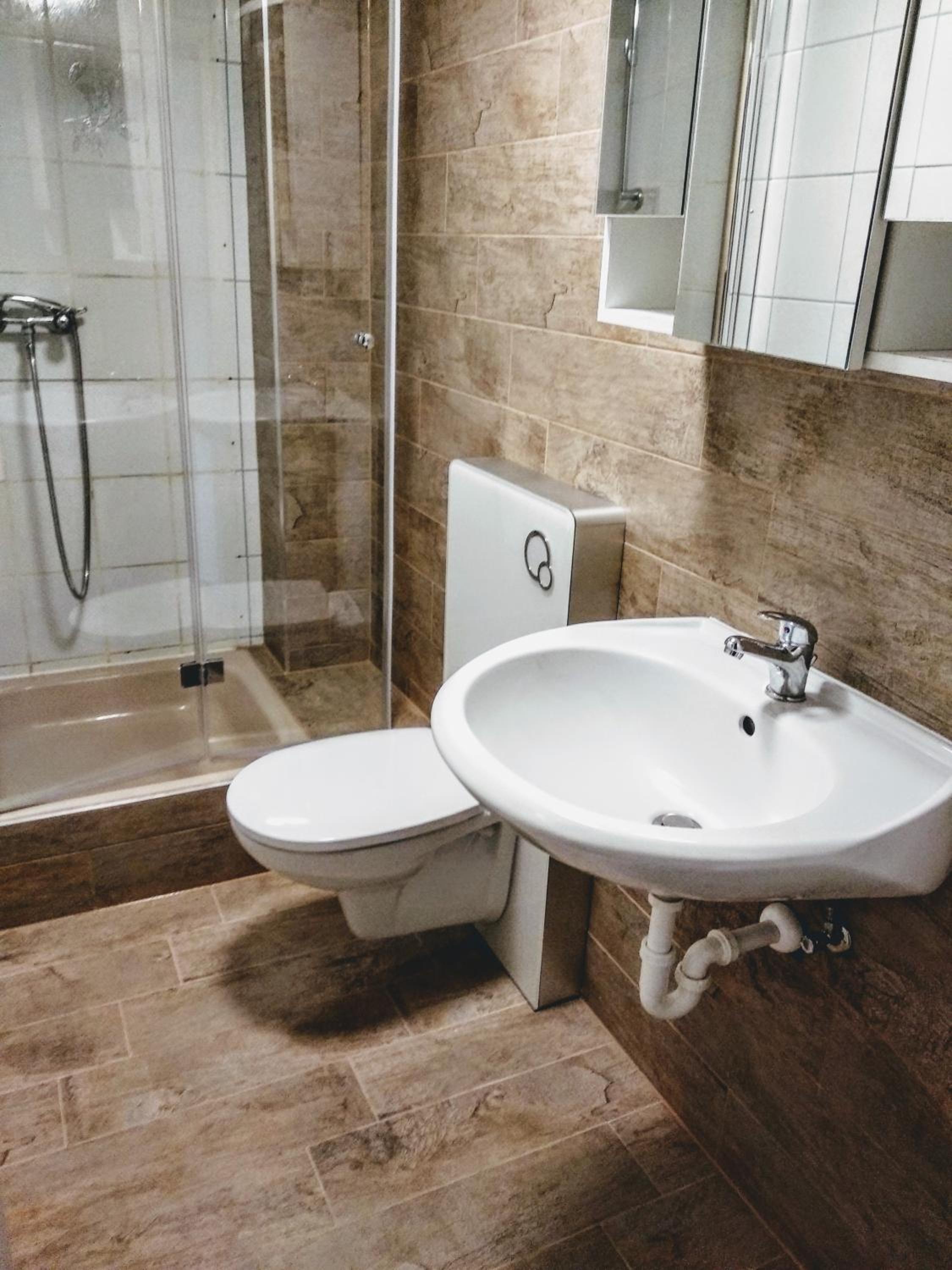 Apartment - Split Level - Photo 8