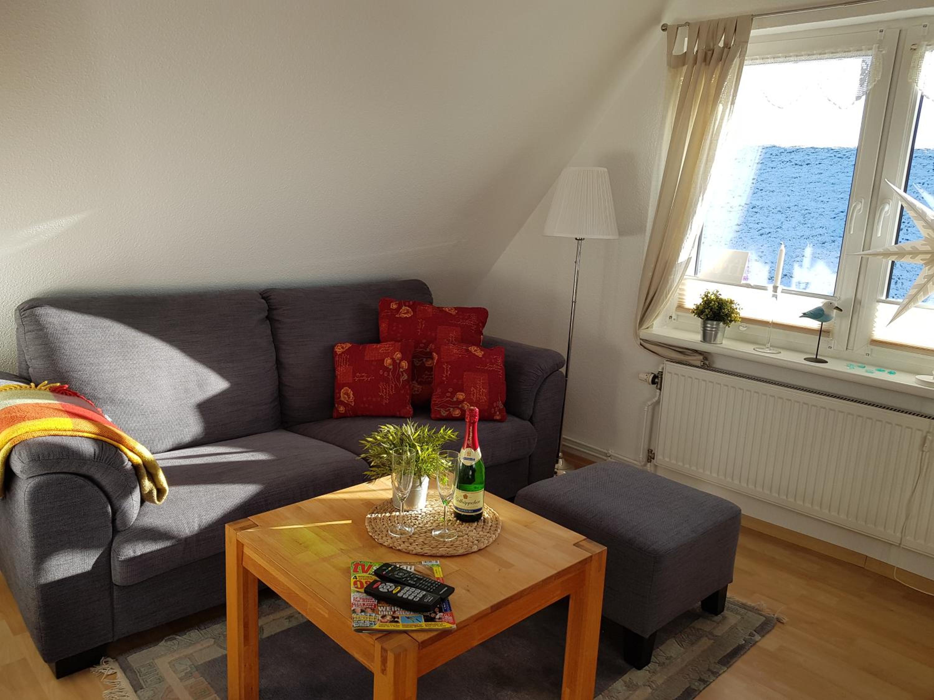One-Bedroom Apartment photo 1