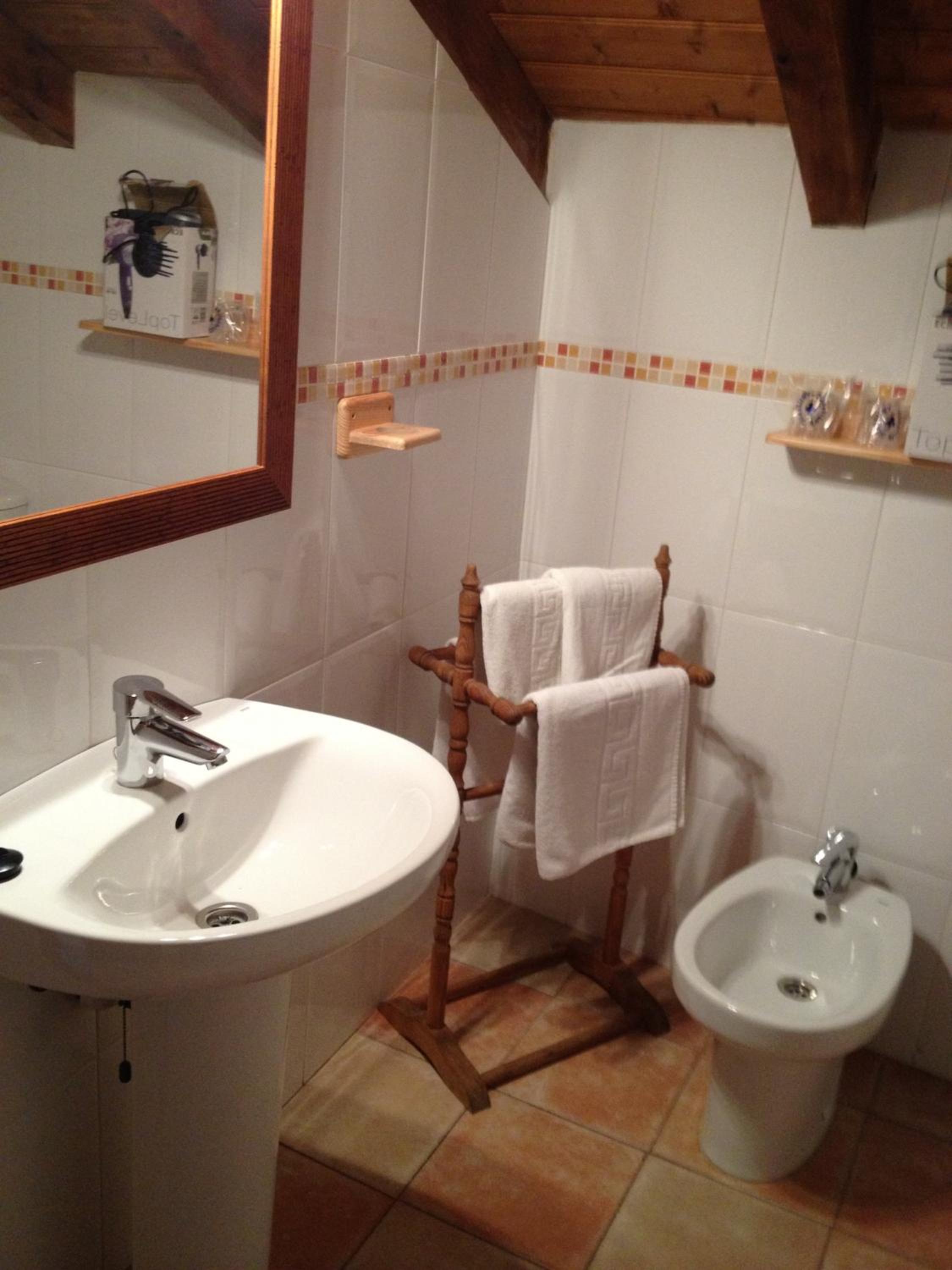Double or Twin Room photo 2