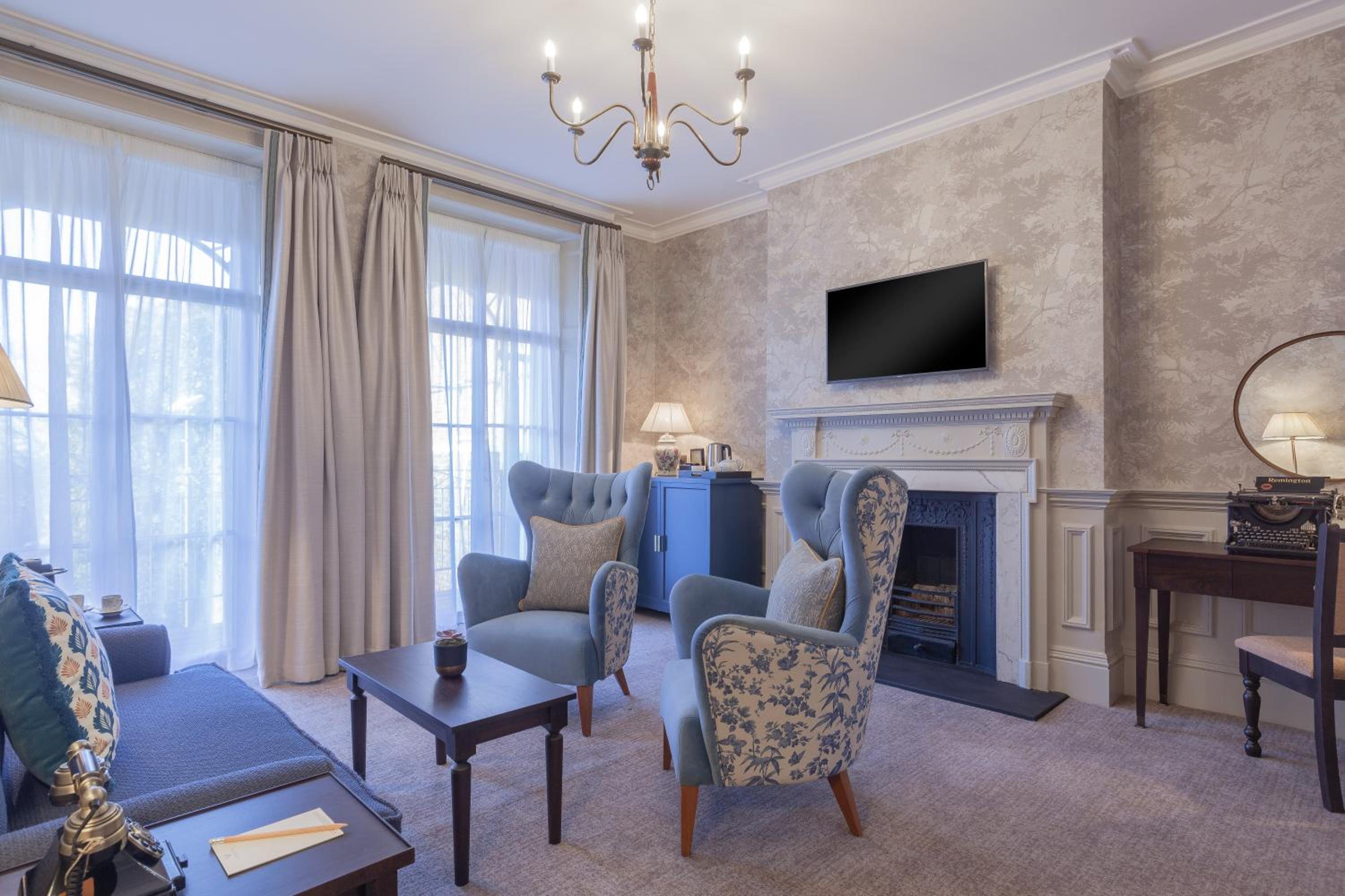 Georgian Suite - Photo 7