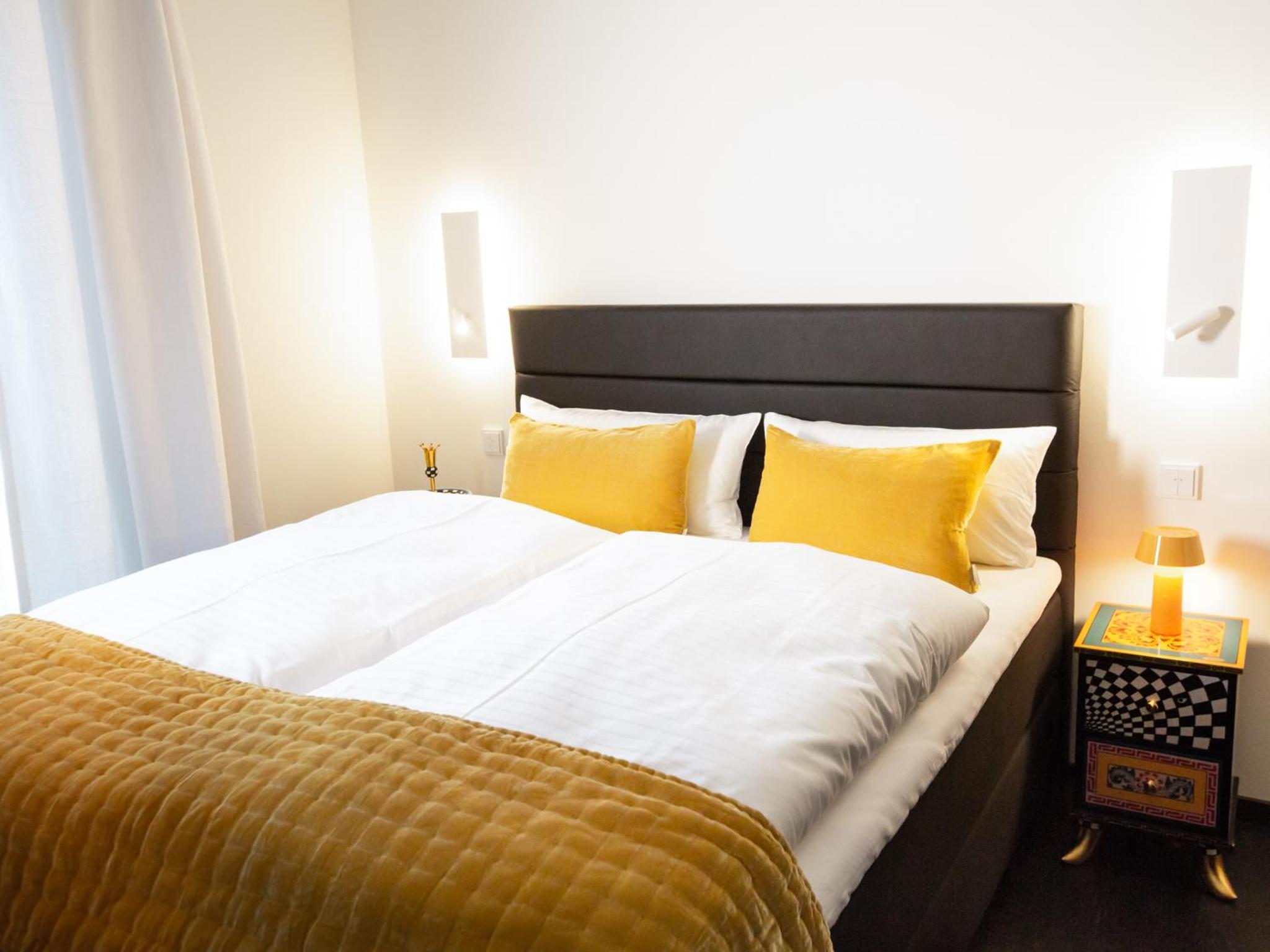 Small Double Room - Photo 16