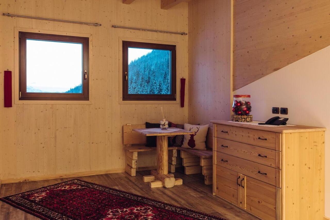 Triple Room With Mountain View