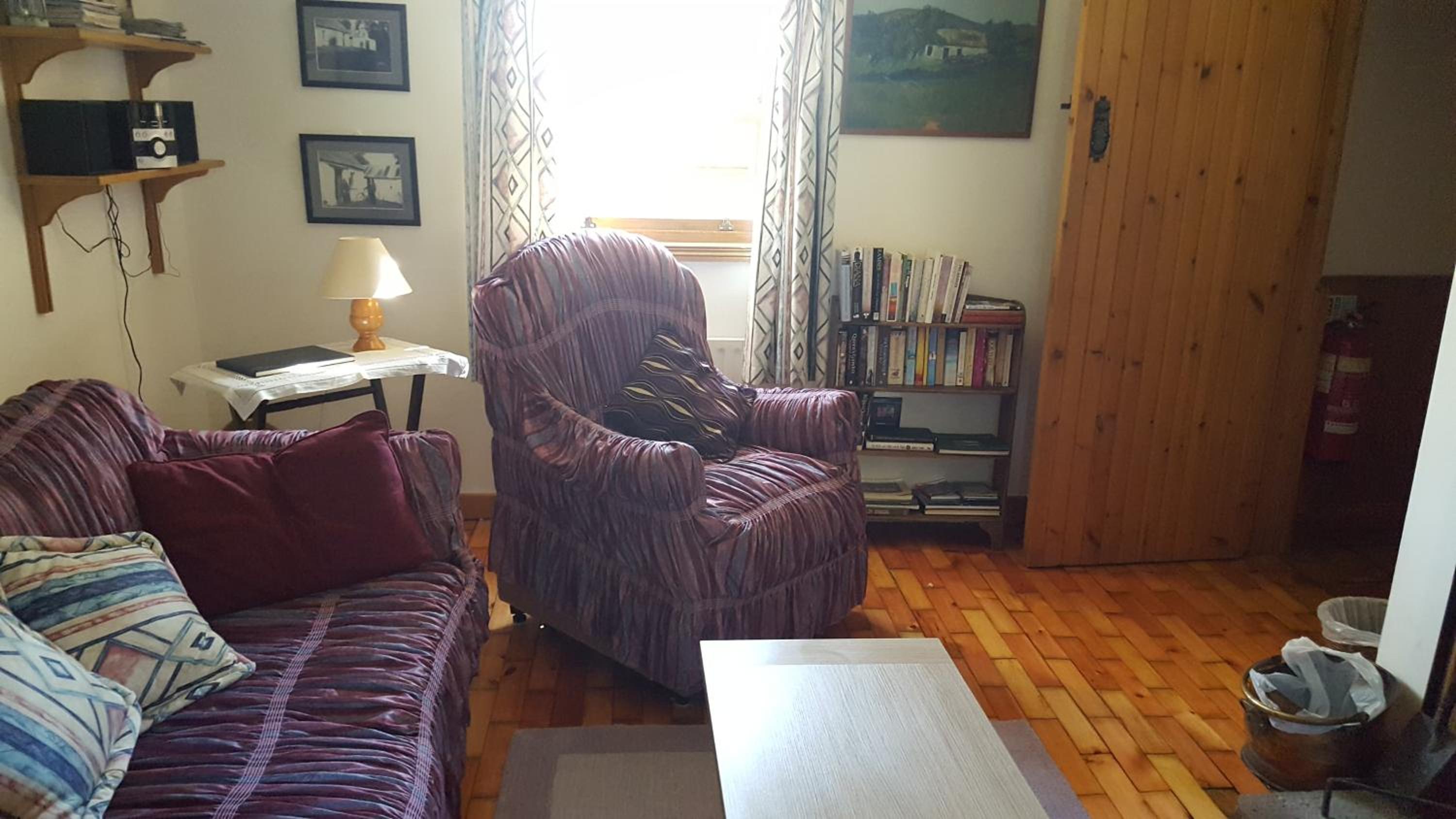 One-Bedroom House photo 1