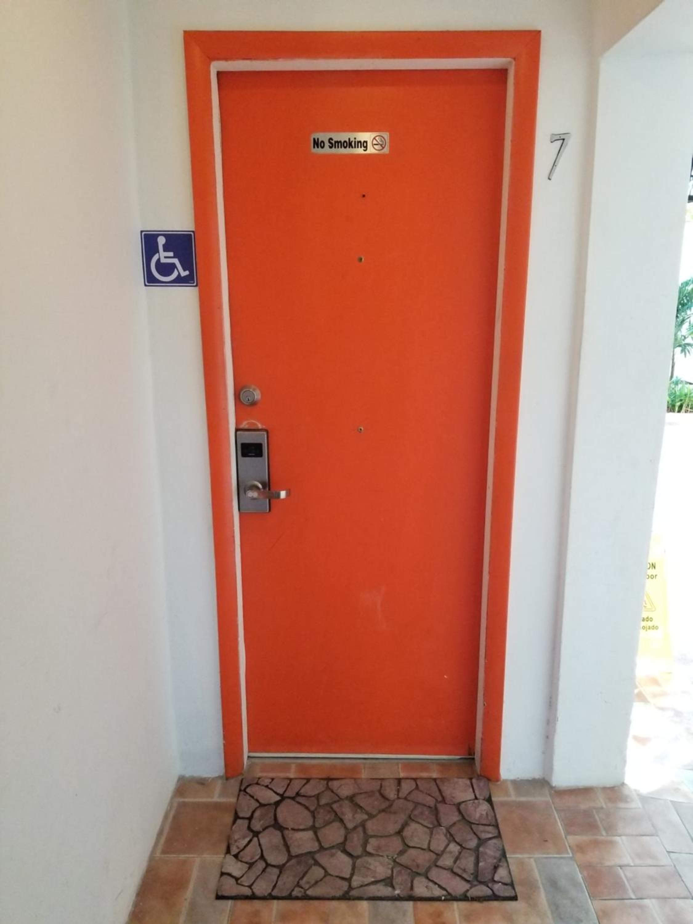 King Room - Disability Access photo 2