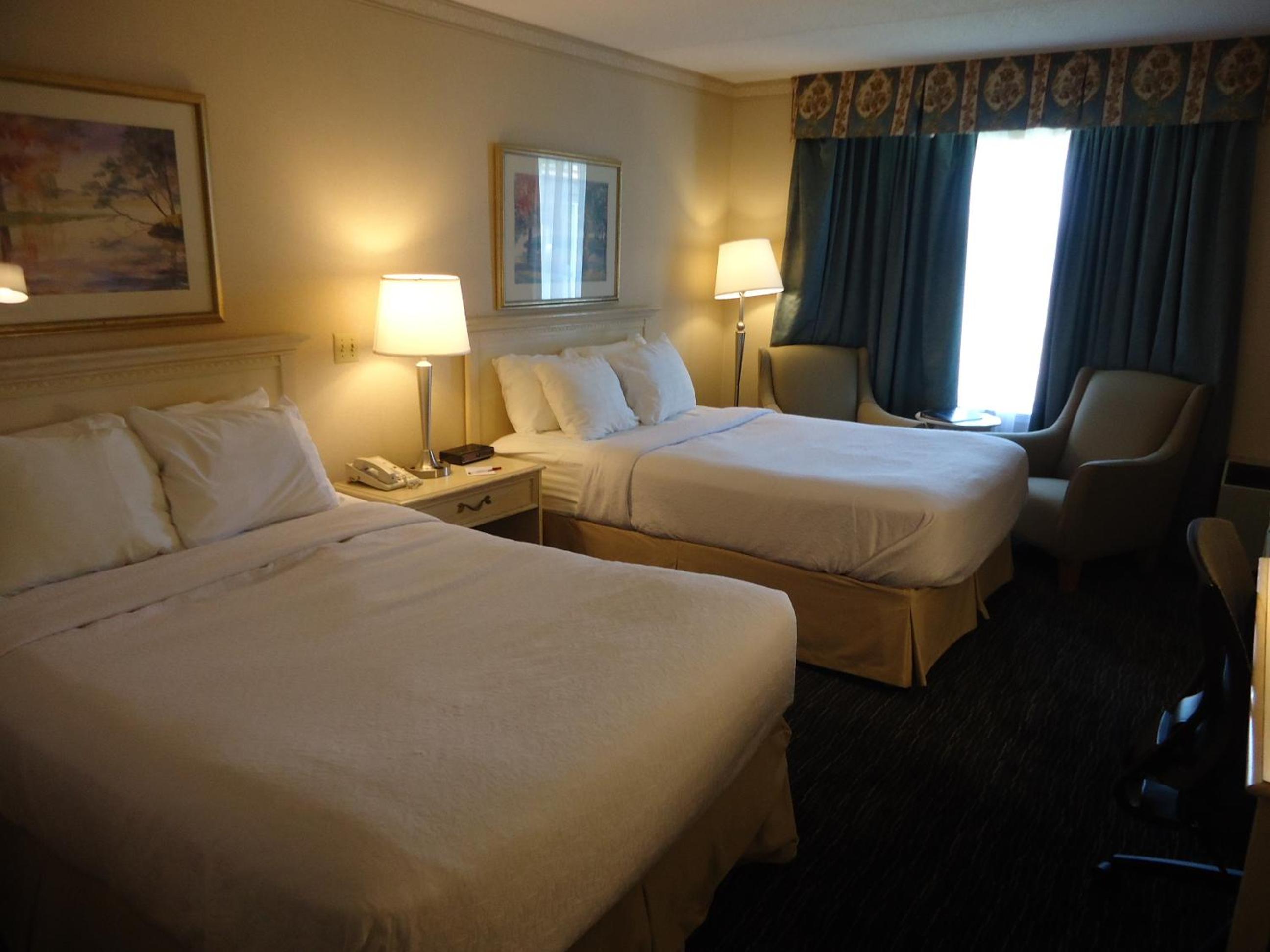 Double Room with Two Double Beds - Non-Smoking - Photo 2
